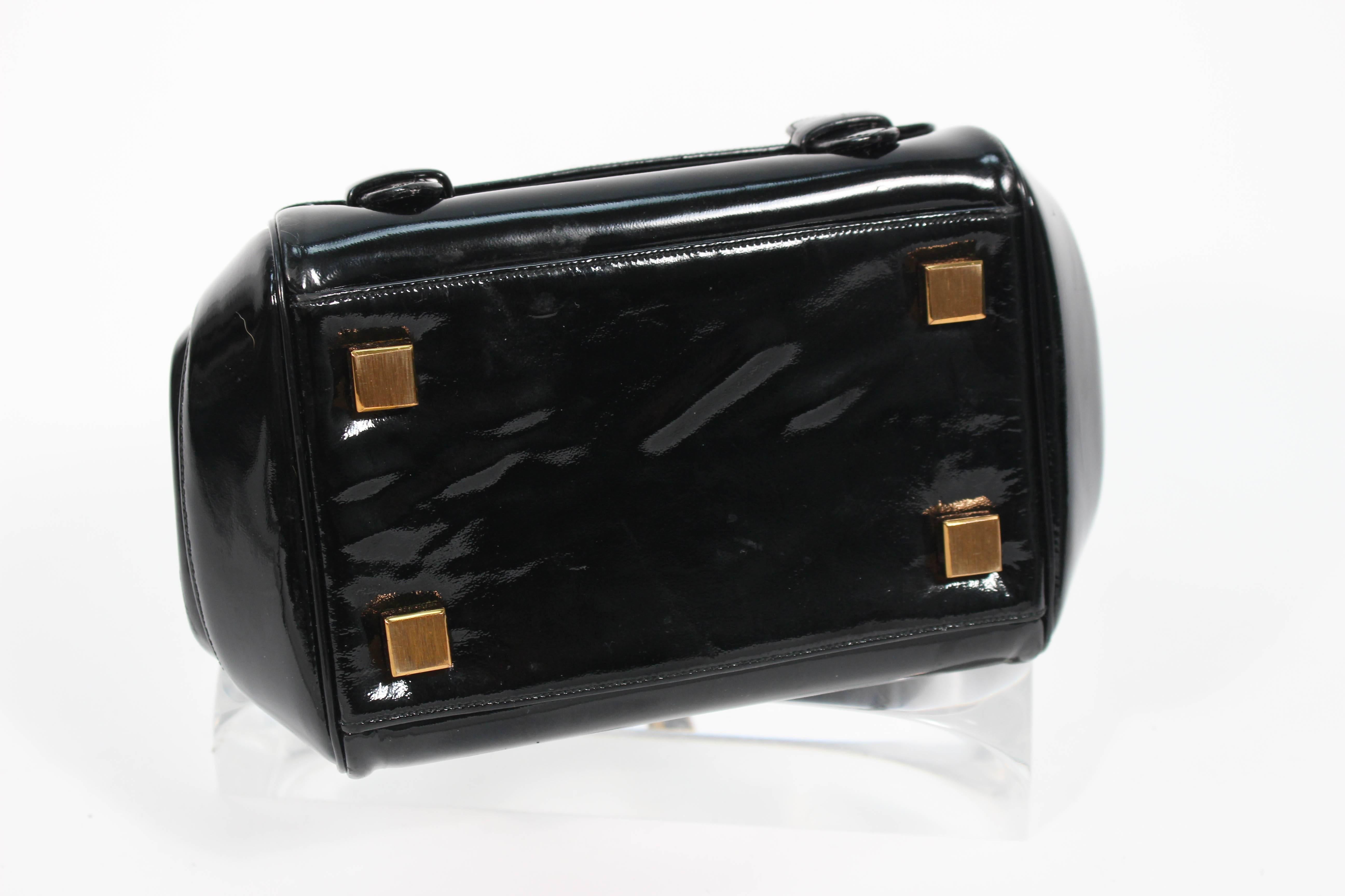 JUDITH LEIBER Vintage Rare 1960's Black and Gold Patent Leather Petite Purse  In Excellent Condition In Los Angeles, CA