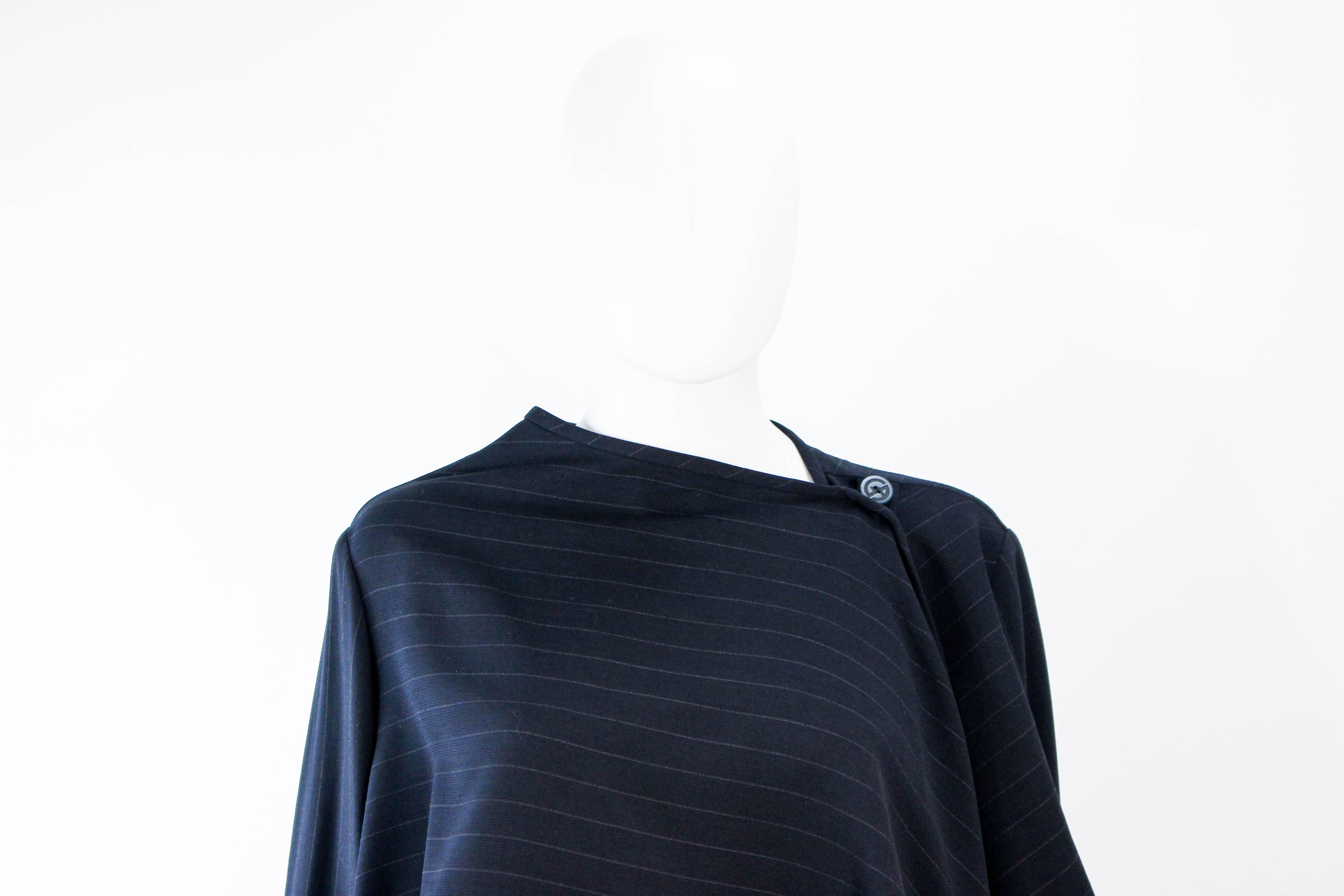 GIORGIO ARMANI Black Pinstripe Asymmetrical Drape Suit Size 10 In Excellent Condition In Los Angeles, CA