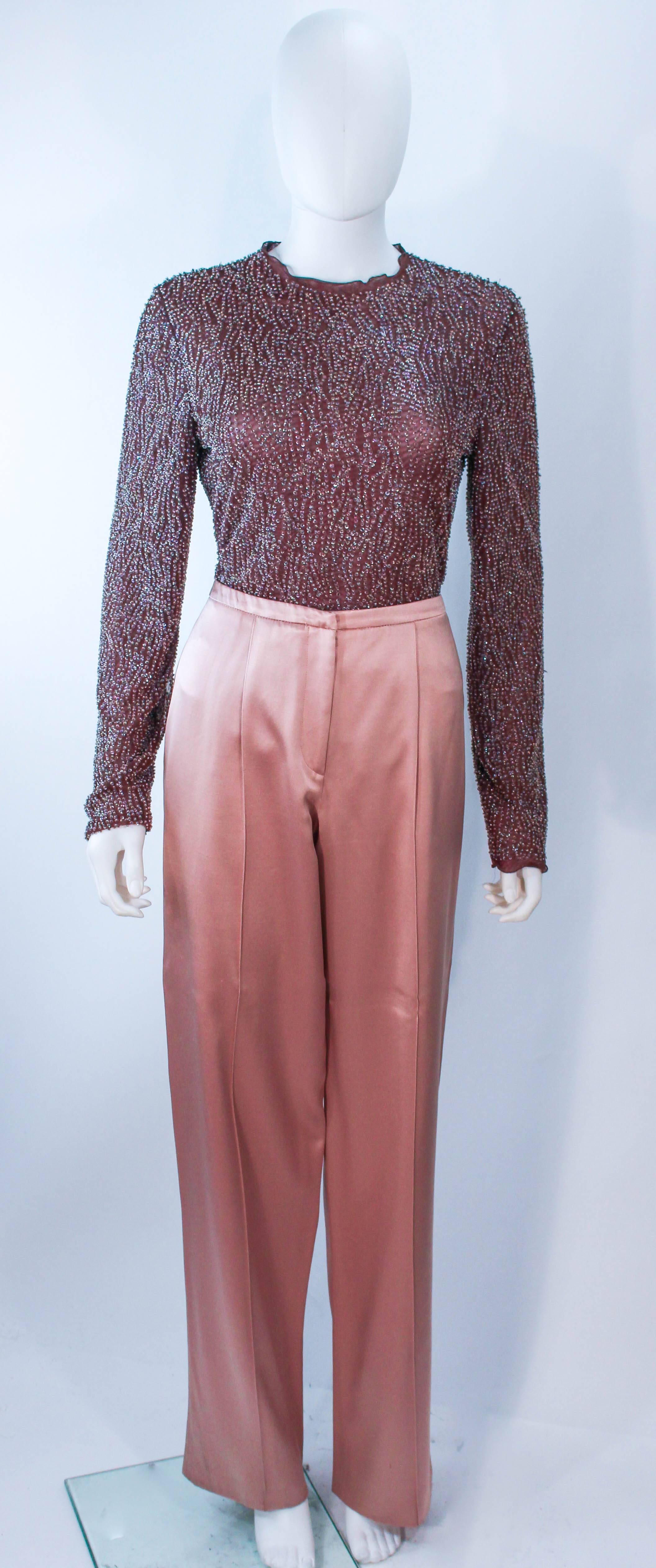 GIORGIO ARMANI - Costume pantalon en soie rose mauve avec body en maille perlée, taille 42 Excellent état - En vente à Los Angeles, CA