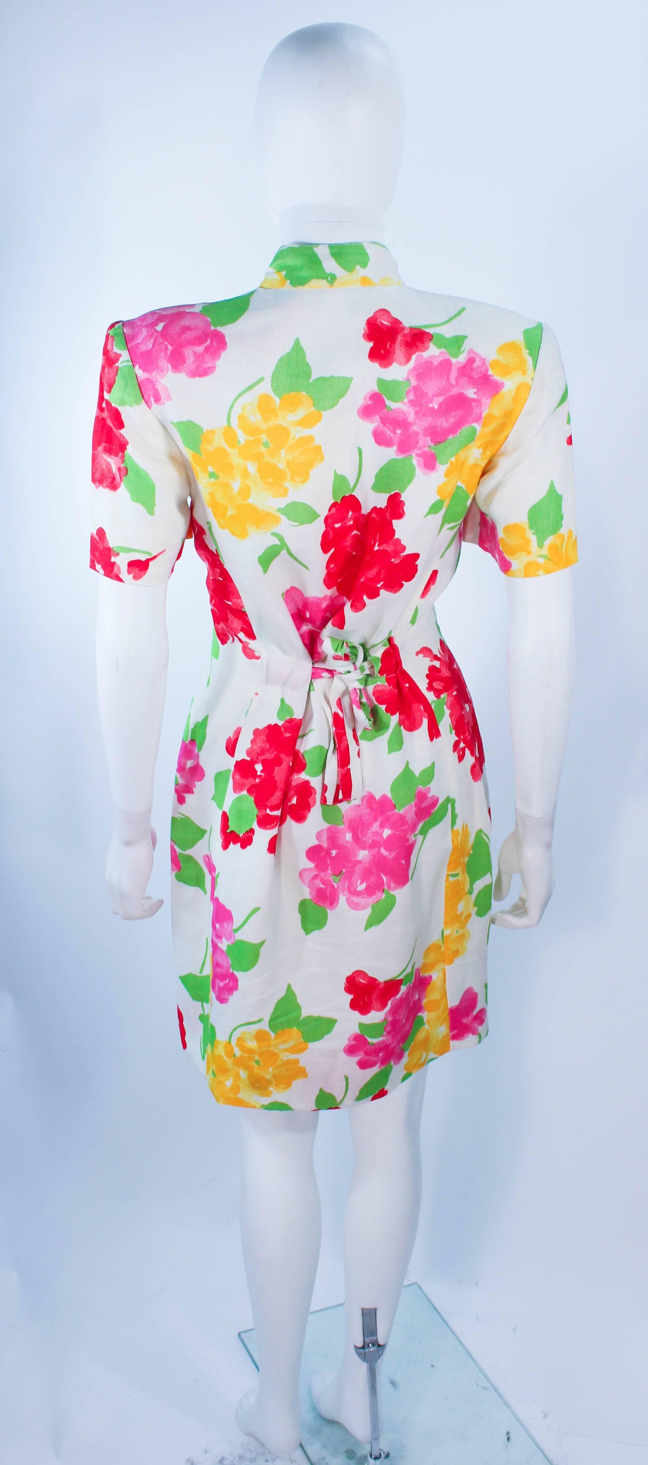 HANAE MORI White Floral Linen Dress with Gold Buttons Size 6 8 For Sale 3