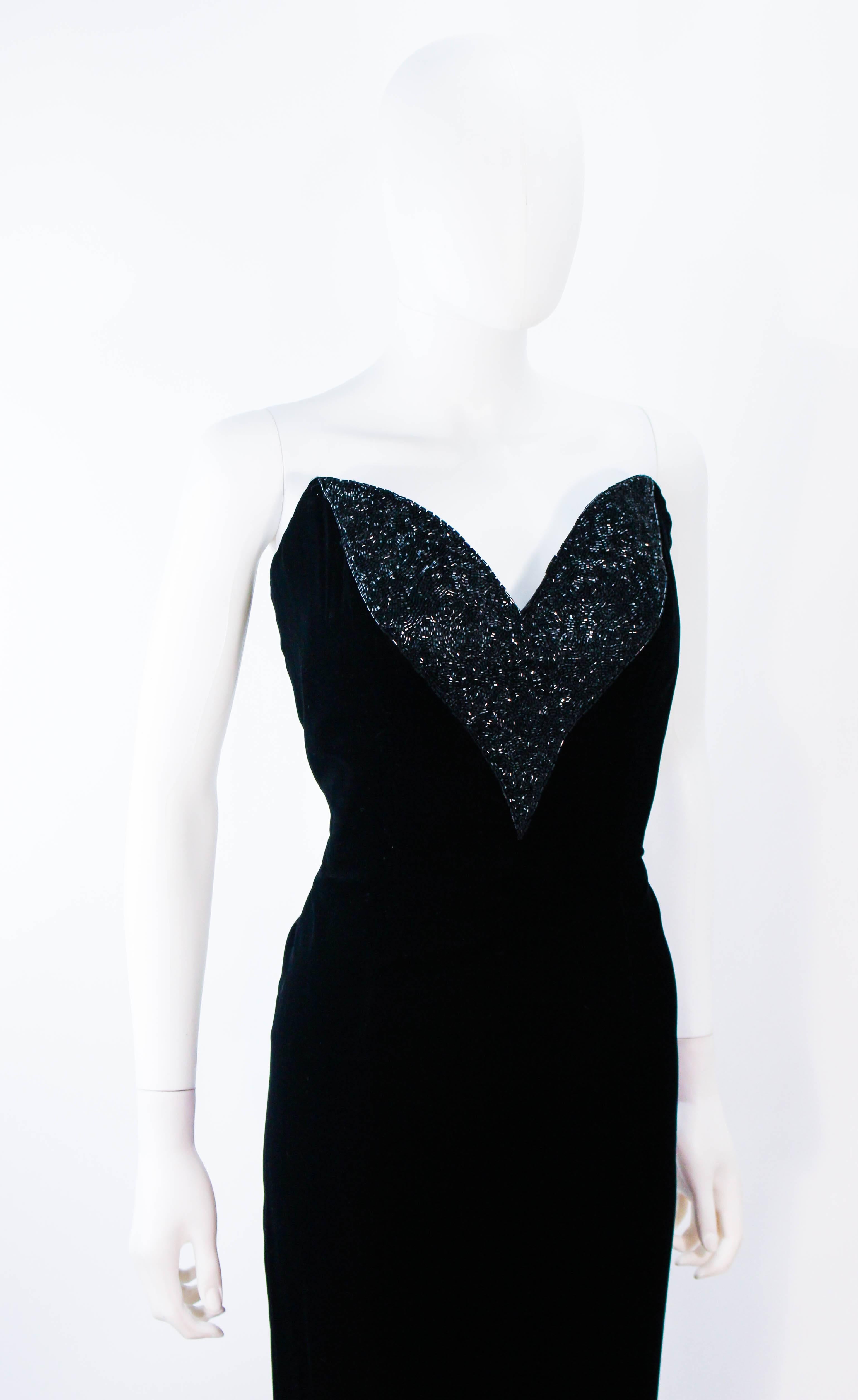 Women's OLEG CASSINI Black Tie Black Velvet Sweet Heart Strapless Beaded Gown Size 8 10 For Sale