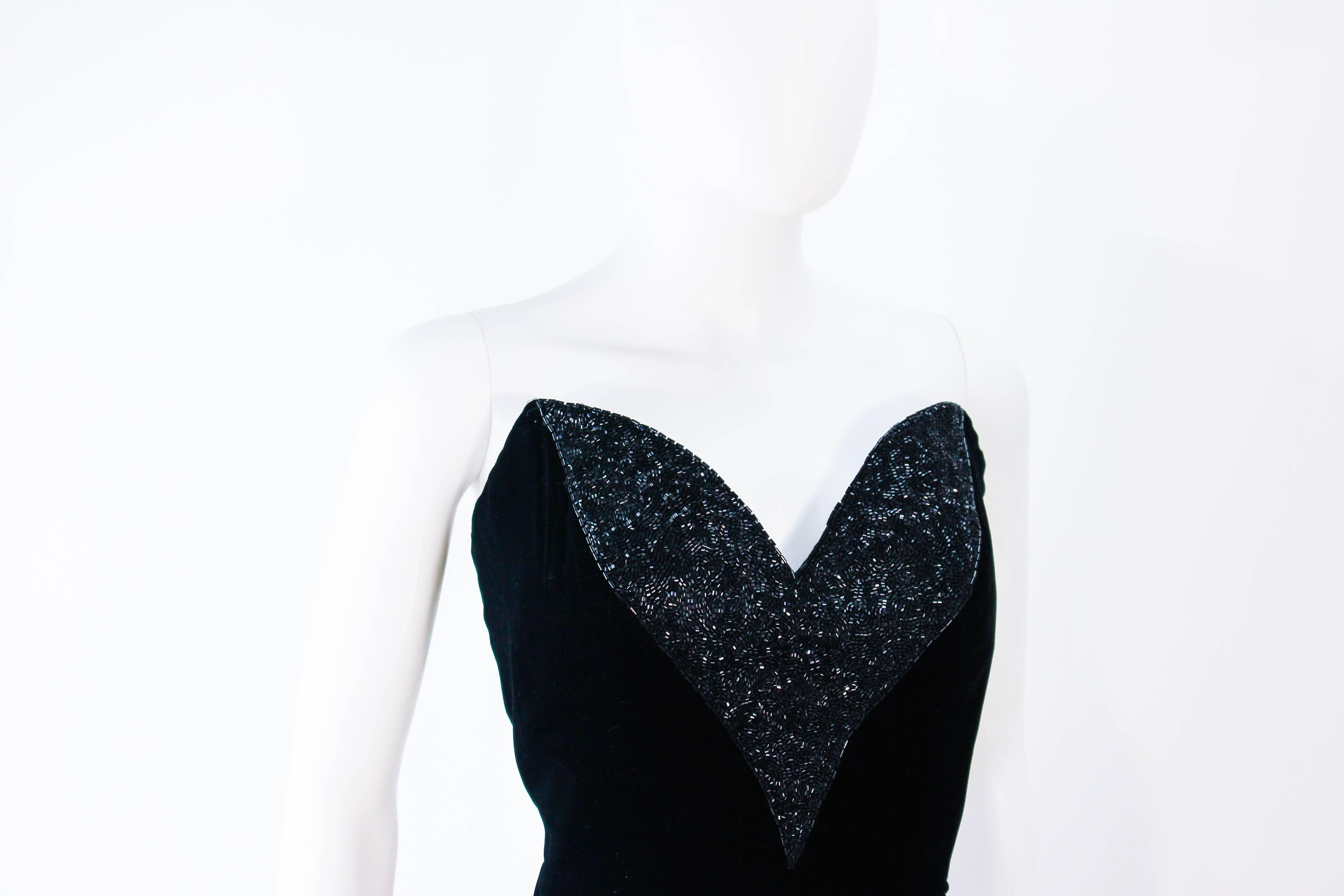 OLEG CASSINI Black Tie Black Velvet Sweet Heart Strapless Beaded Gown Size 8 10 For Sale 1