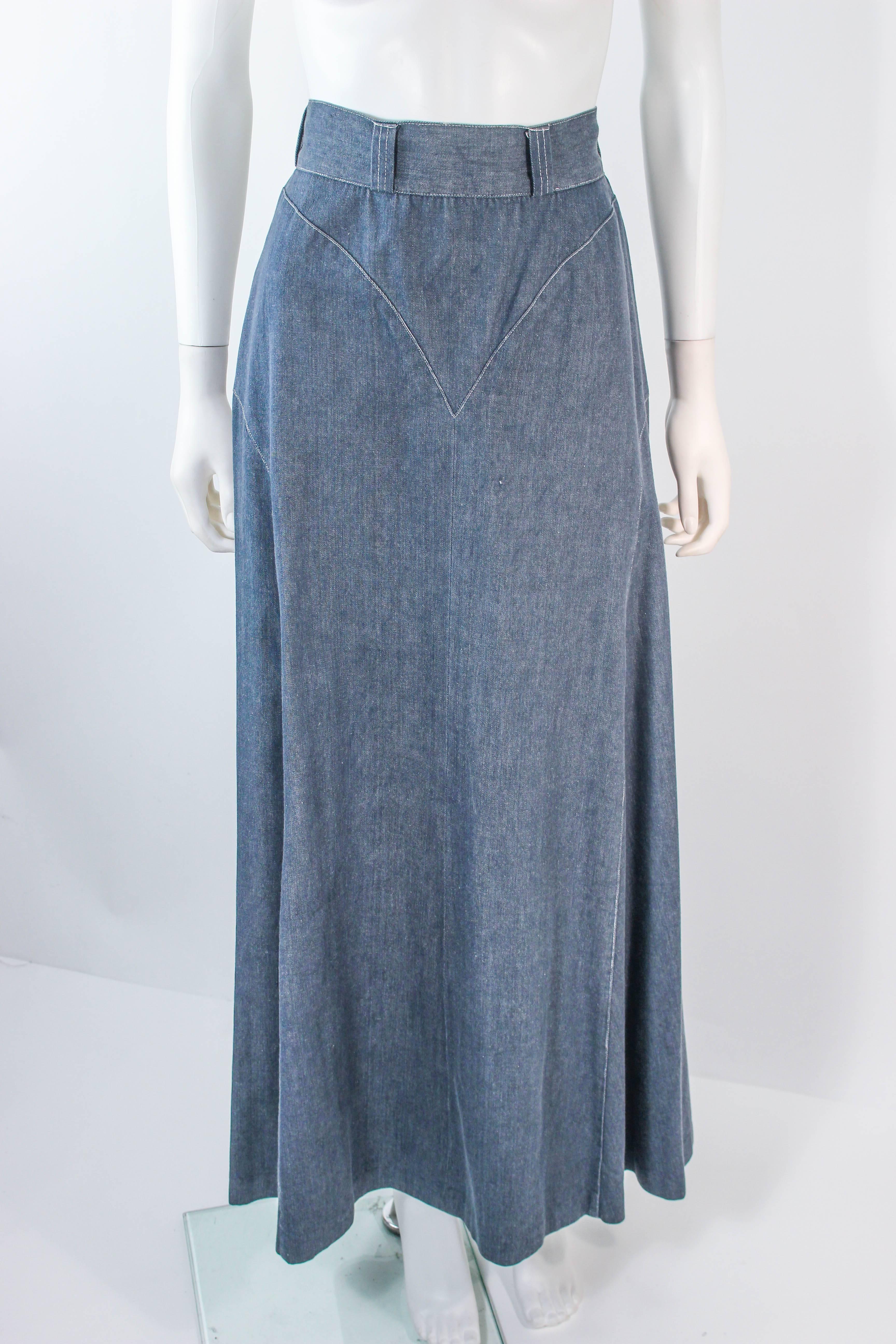 ALICE BLAINE VIntage 70's Denim Maxi Skirt Size 4  In Excellent Condition For Sale In Los Angeles, CA