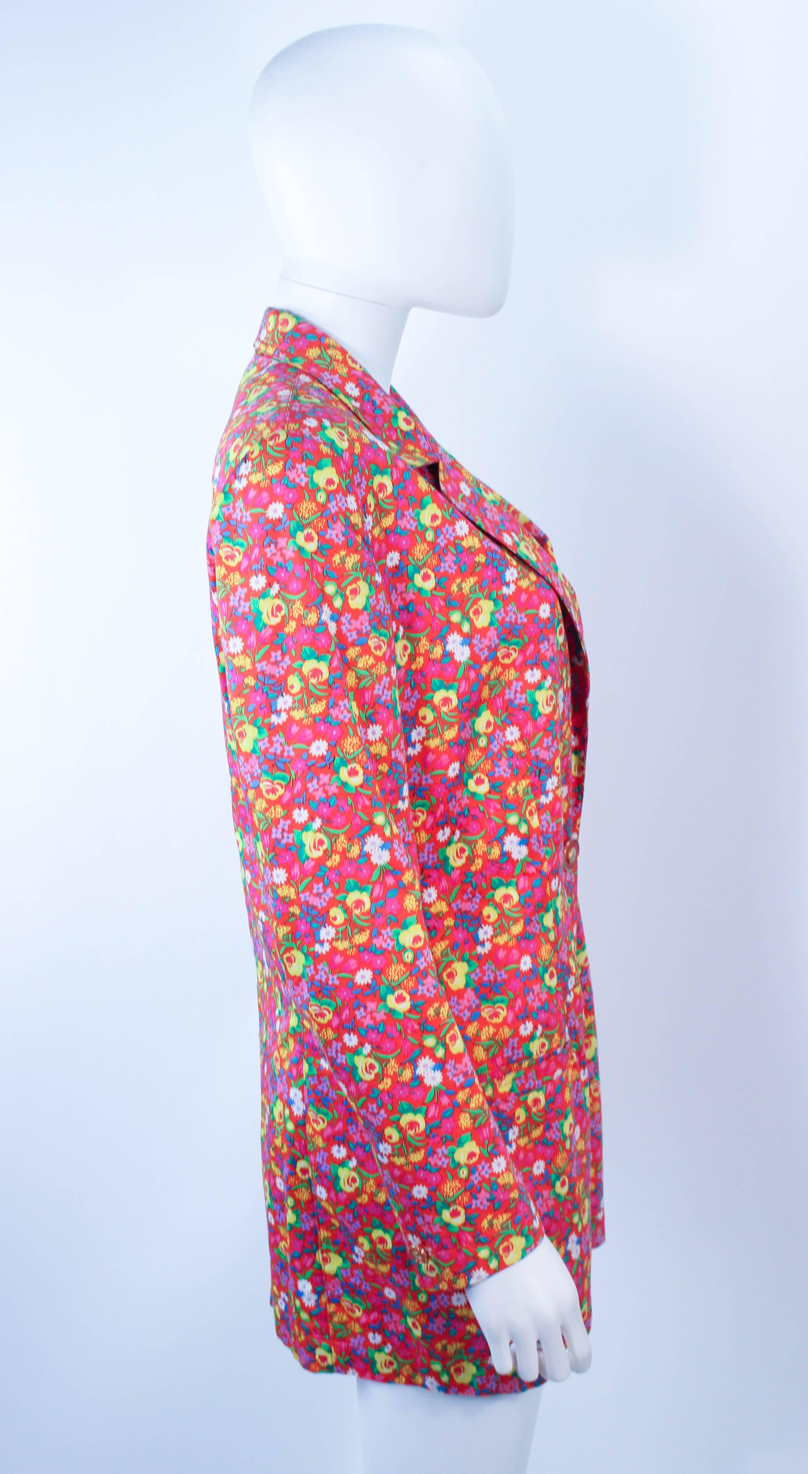 Pink GIANNI VERSACE Vintage Floral Print Blazer with Medusa Buttons Size 8 10 For Sale