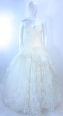 VERA WANG White Tulle & Lace Wedding Gown With Gathered Bustier Size 4 10K