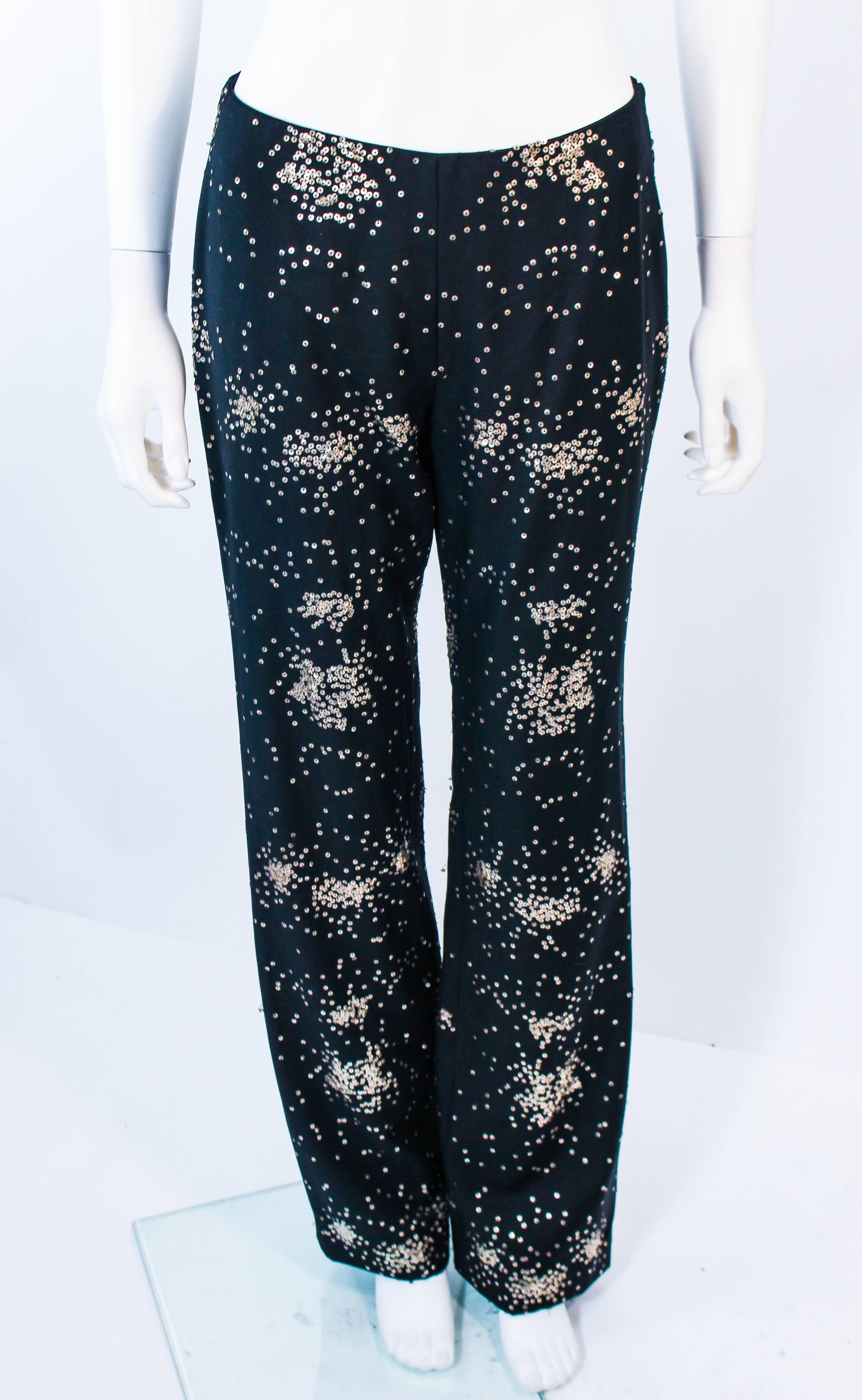 OZBEK Ultra Black Pants with Metal Sequin Applique Size 4 6 In Excellent Condition In Los Angeles, CA