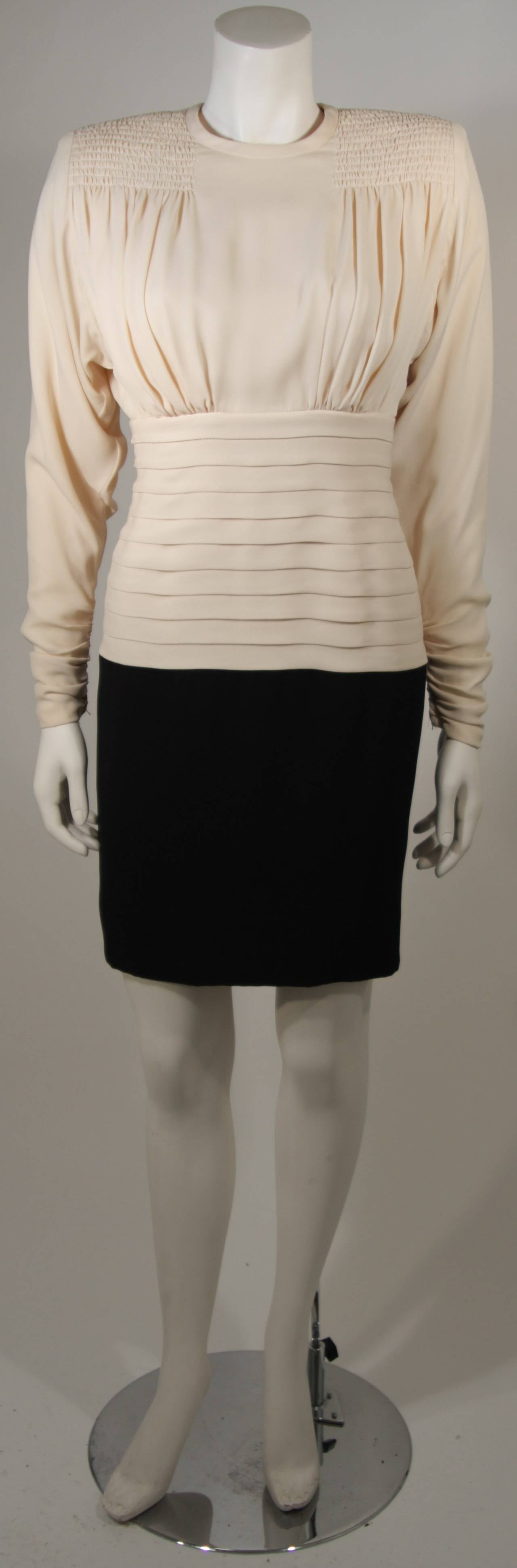 Galanos Attributed Pleated Ivory and Black Silk Cocktail Dress Size 2-4 In Excellent Condition In Los Angeles, CA