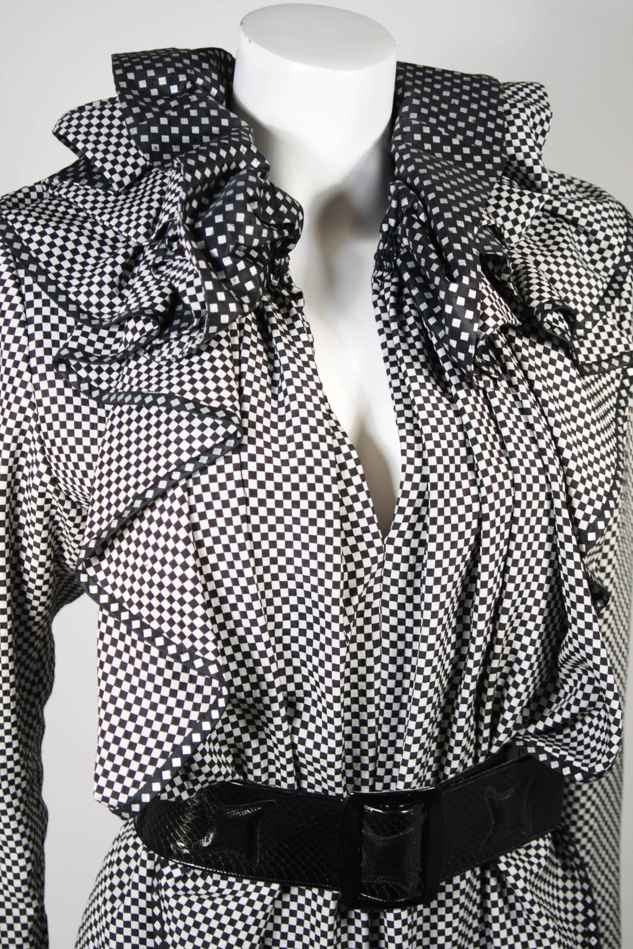 Galanos Black and White Ruffled Custom Couture Silk Dress Size 2-4 In Excellent Condition In Los Angeles, CA