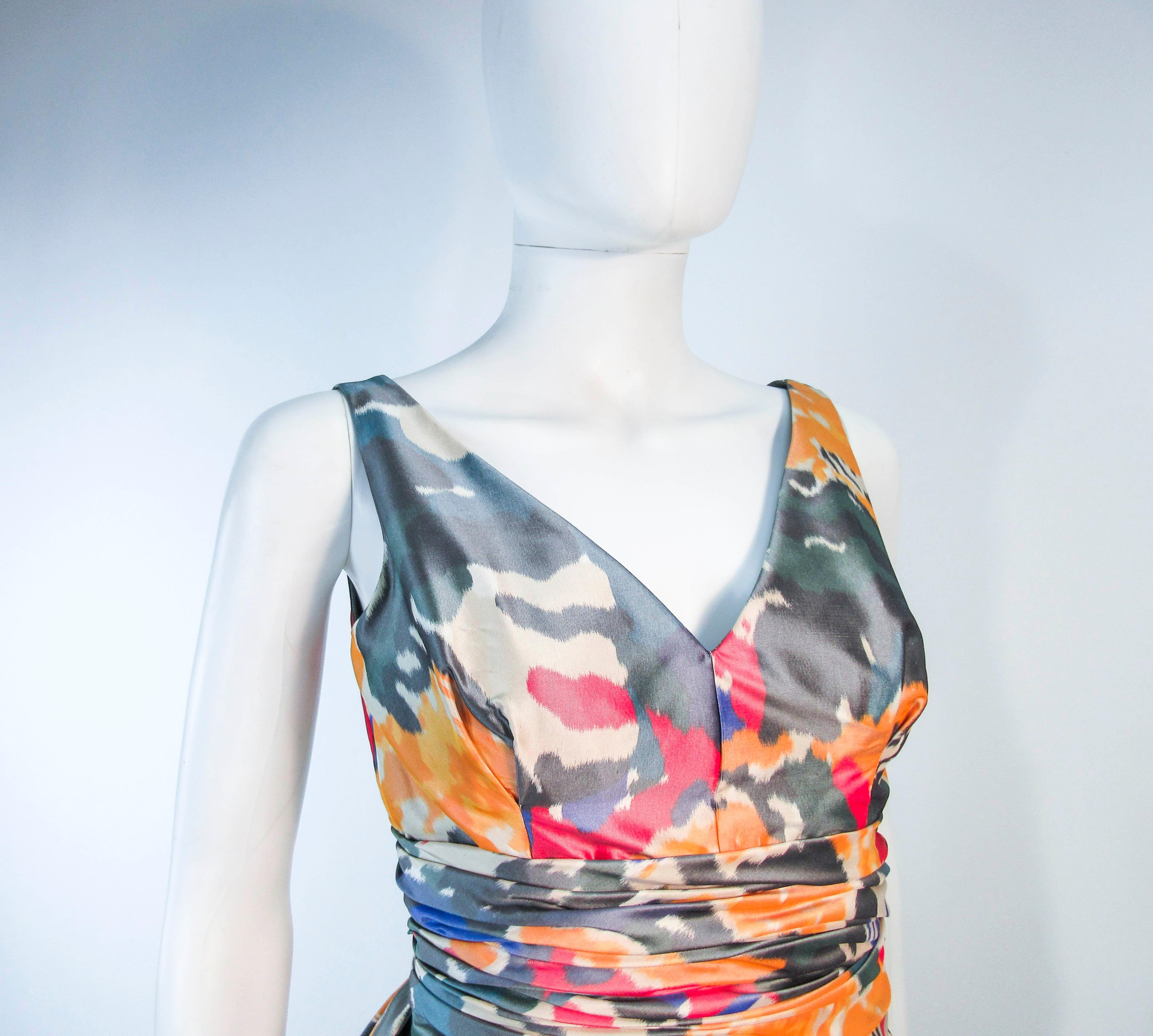 Oscar de la Renta Silk Abstract Ikat Gown  In Excellent Condition For Sale In Los Angeles, CA