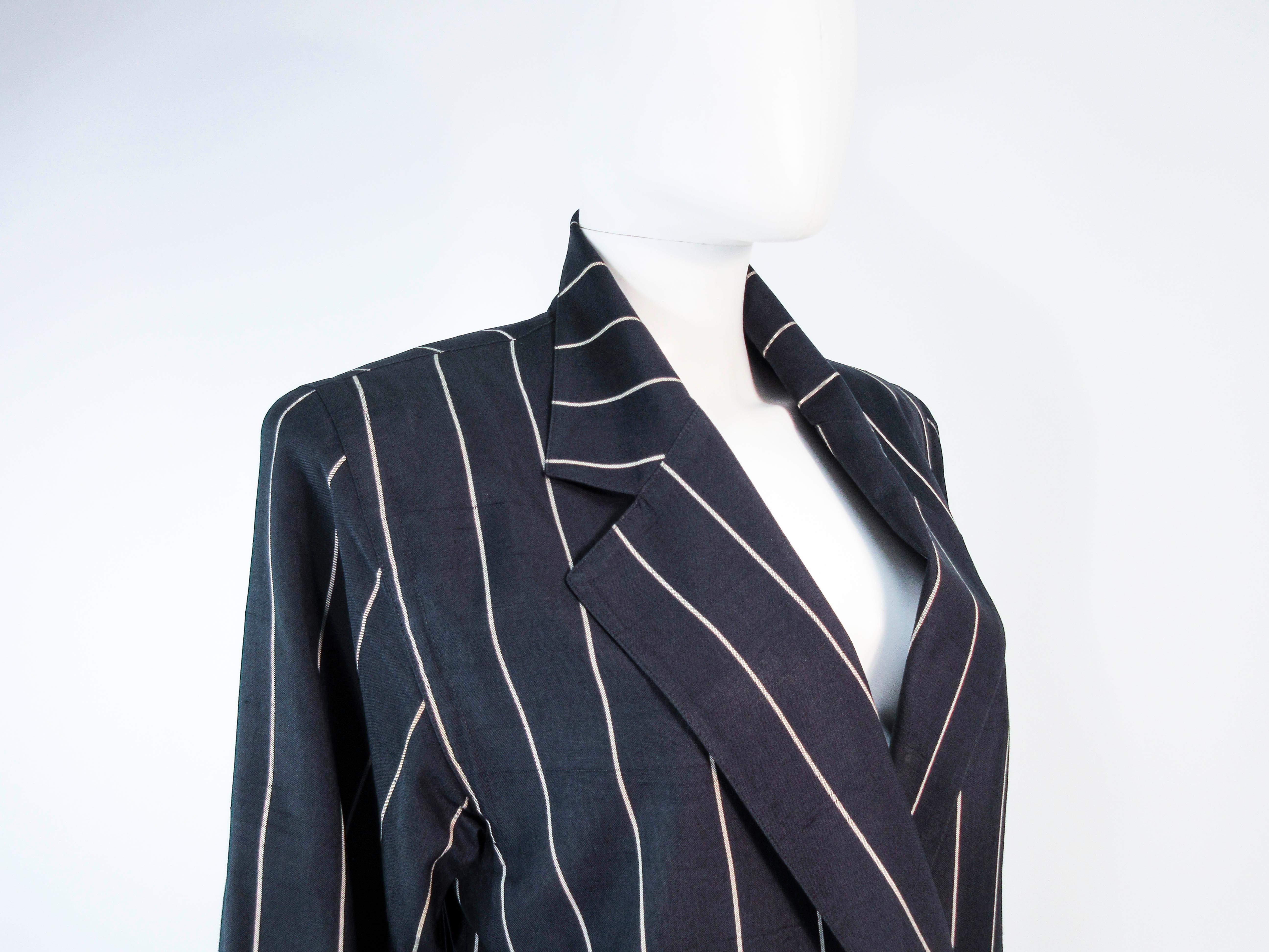 GIANNI VERSACE Black & Cream Striped Jacket Size 6 For Sale 6