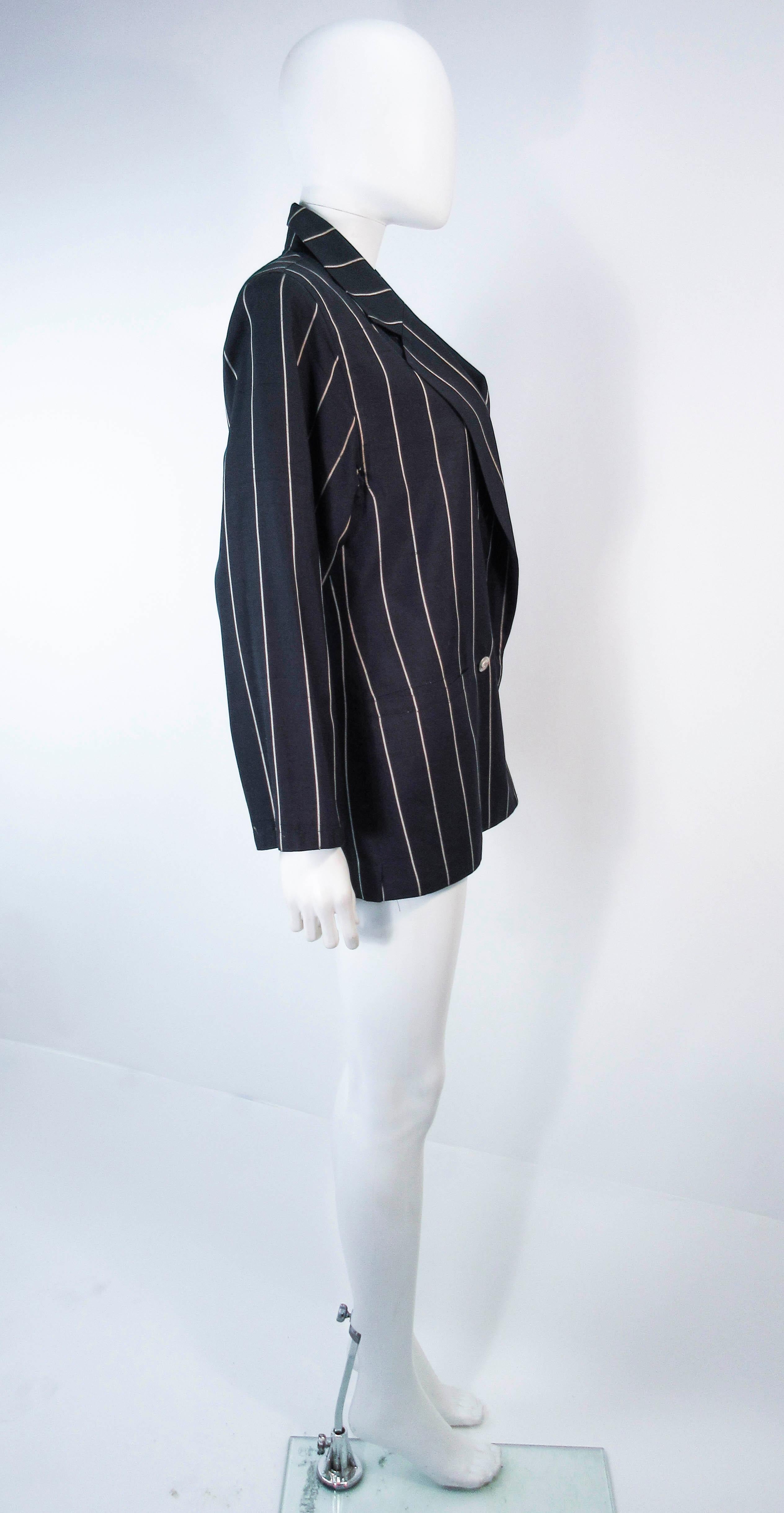 GIANNI VERSACE Black & Cream Striped Jacket Size 6 For Sale 7