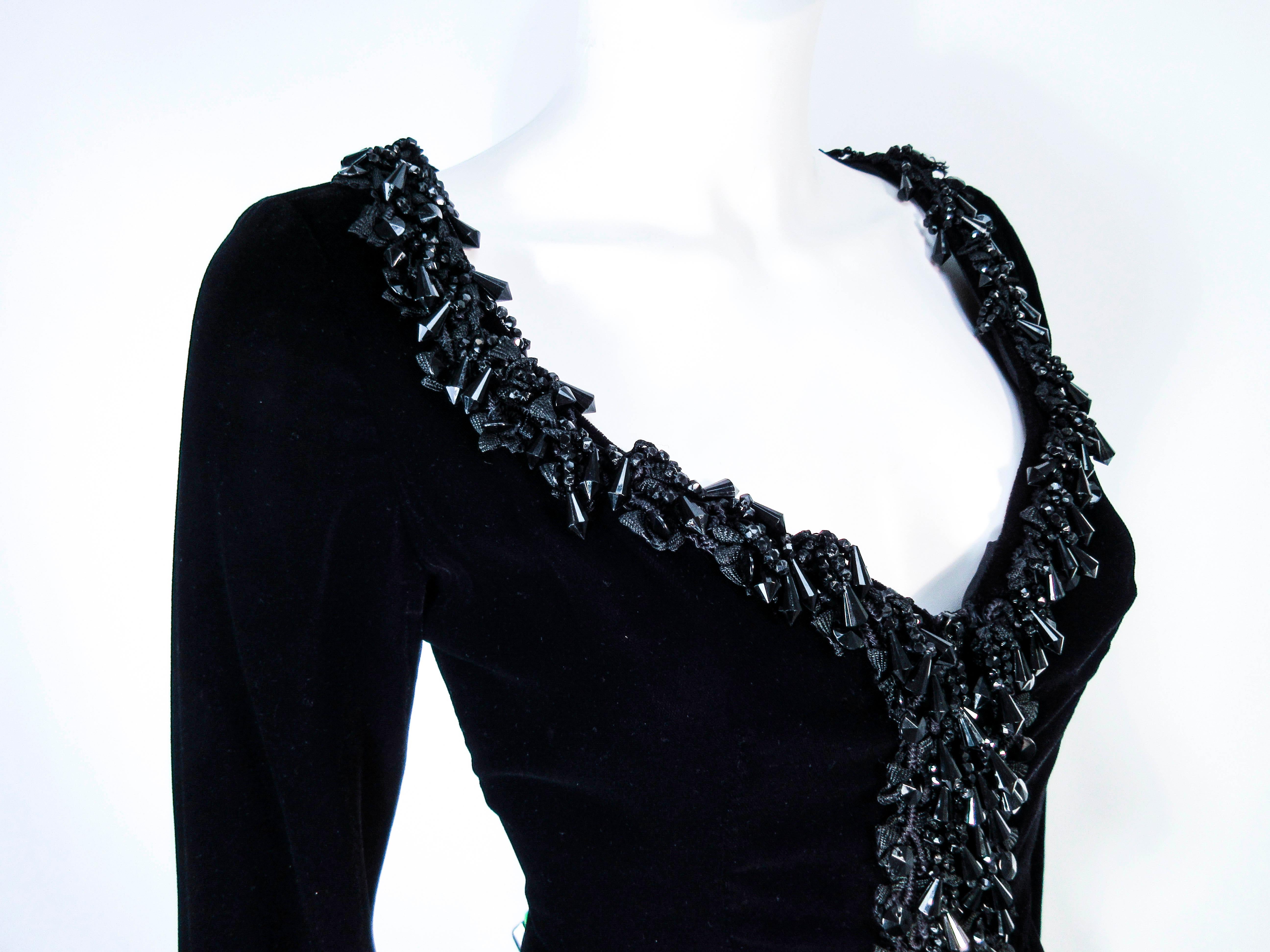 VICTOR COSTA Black Velvet Beaded Evening Jacket Size 4 6 For Sale 3