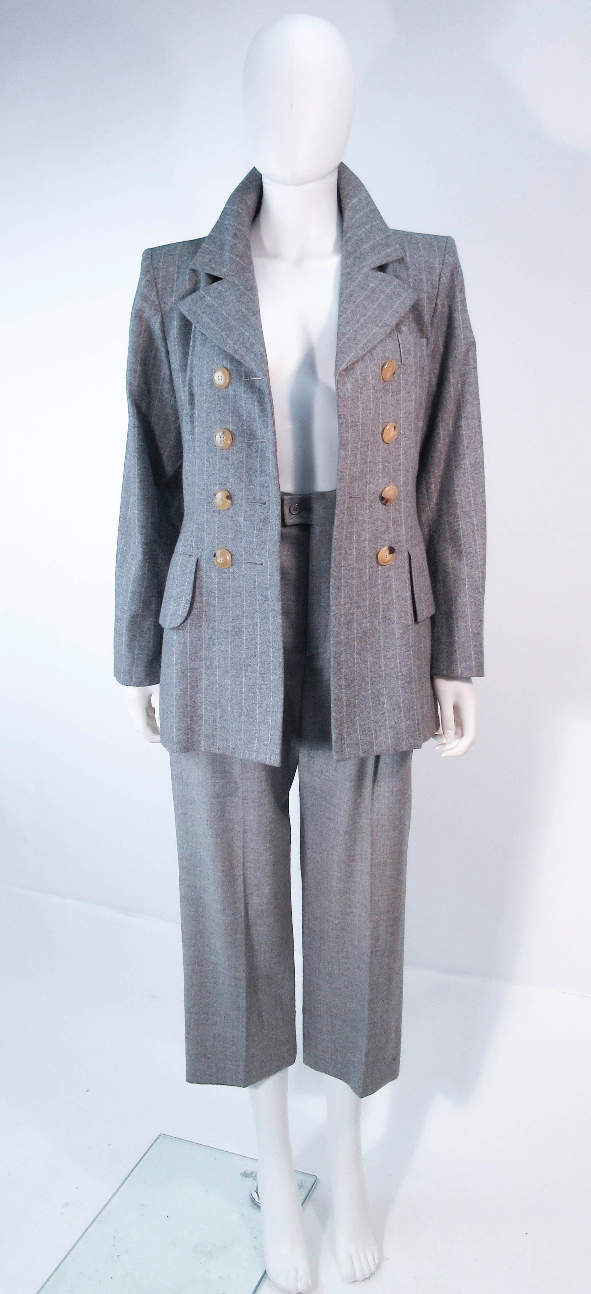 YVES SAINT LAURENT Graues Nadelstreifen-Hosen-Set aus Wolle Größe 40 im Angebot 1