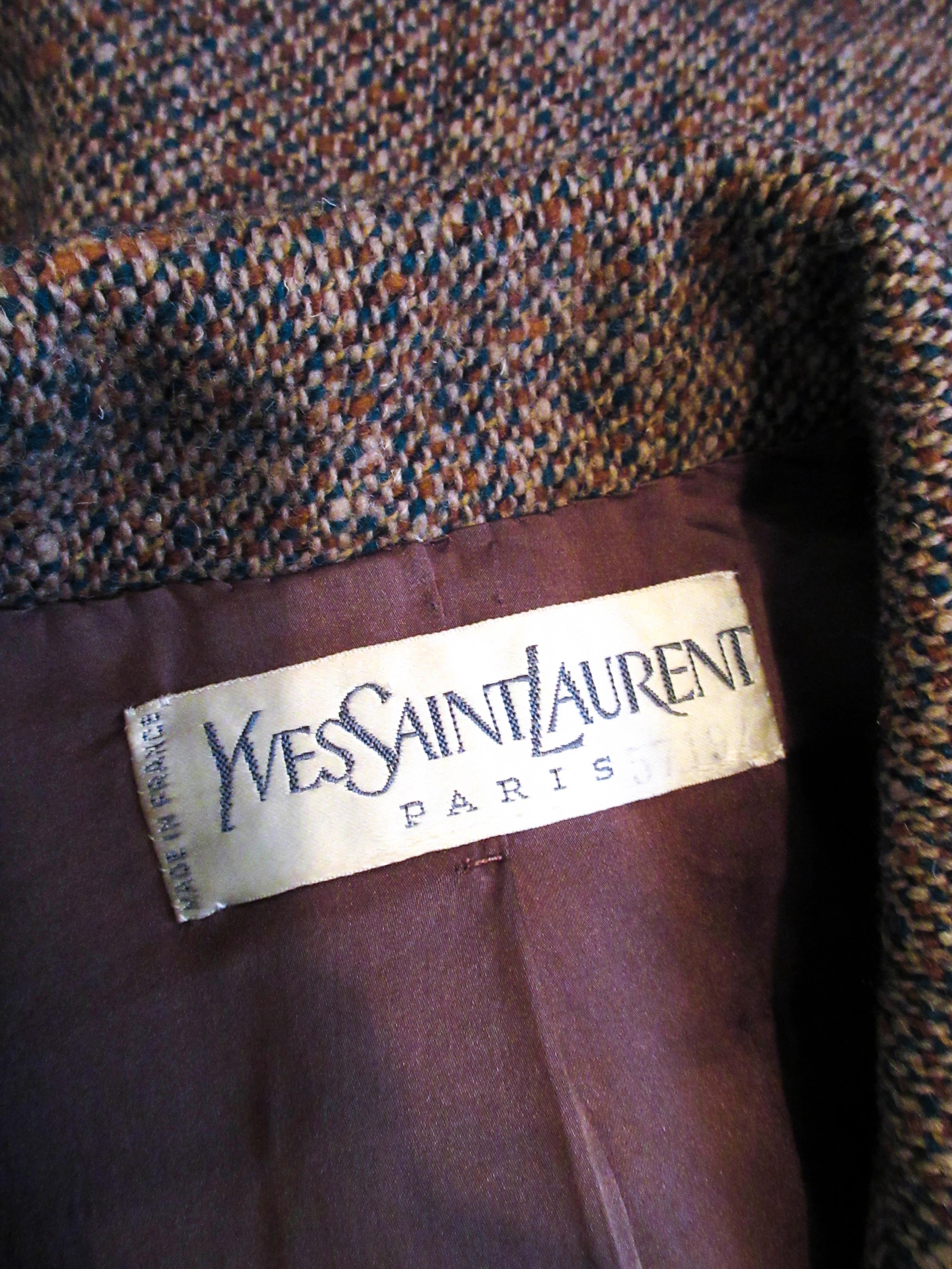 YVES SAINT LAURENT Tailleur jupe marron et vert des années 1970 Taille 4 6 en vente 9