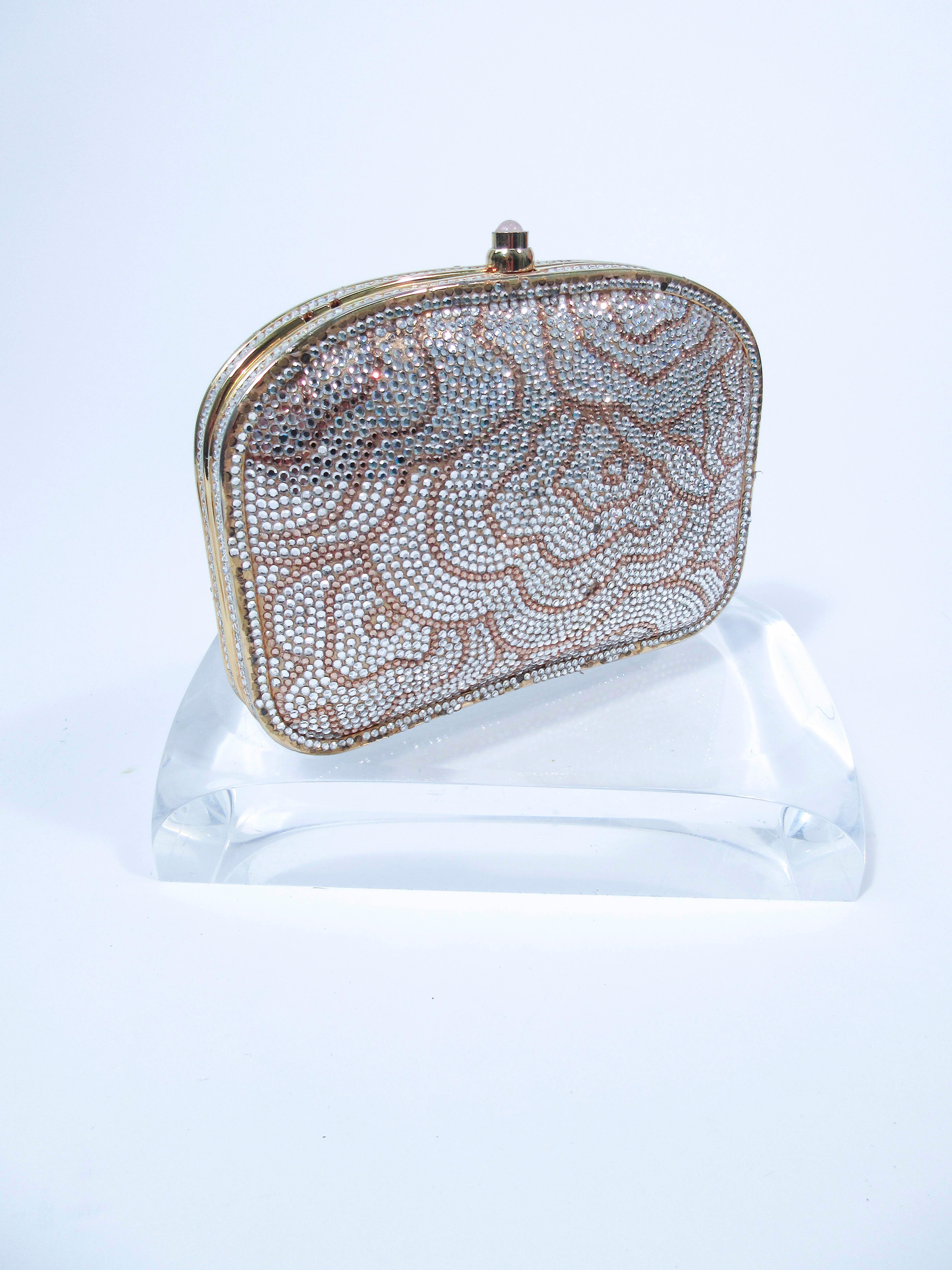 JUDITH LEIBER Gold & Silver Tone Rosette Clutch Optional Strap  In Good Condition For Sale In Los Angeles, CA