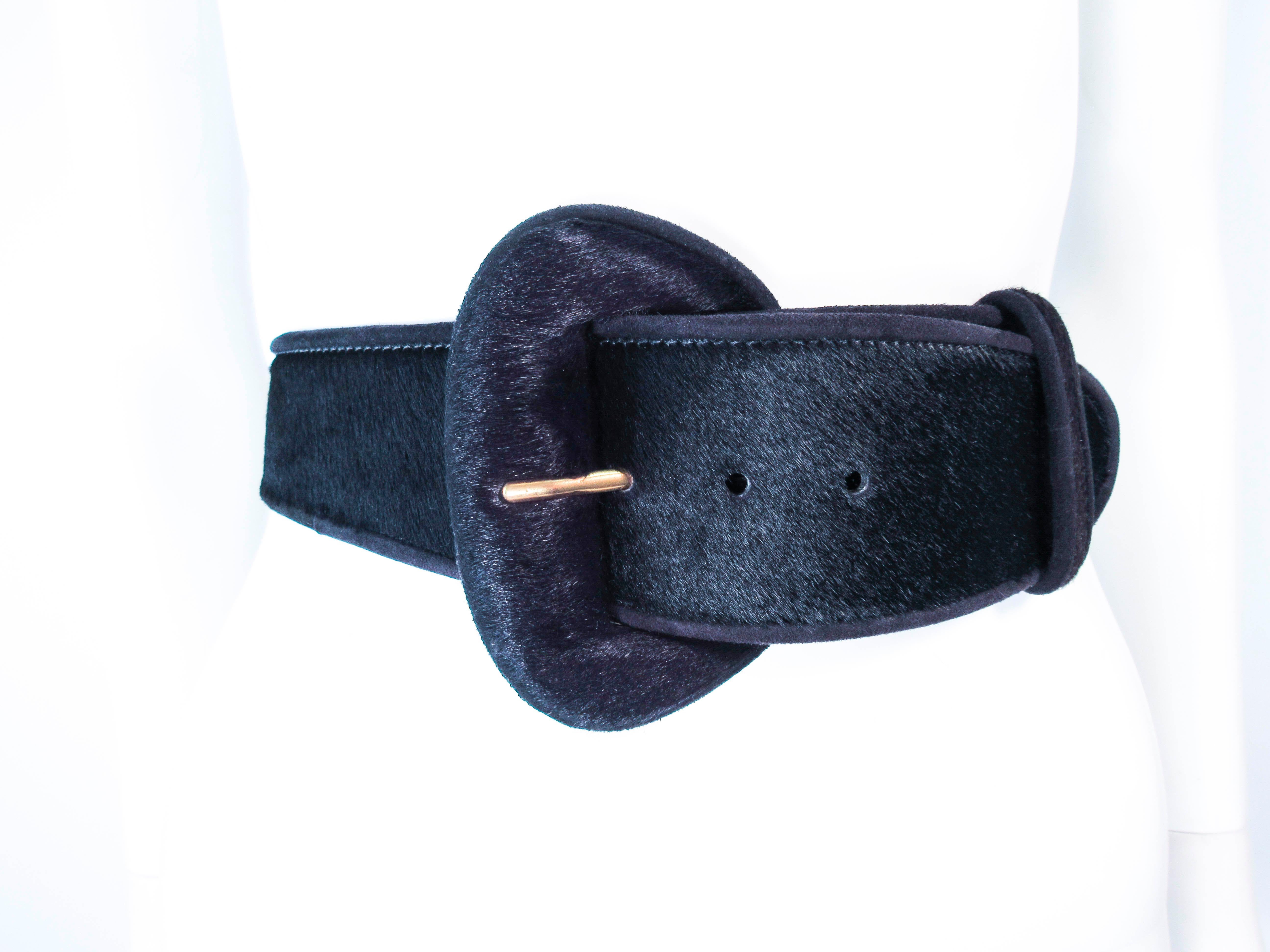 DONNA KARAN Wide Black Cowhide Belt Size Small In Excellent Condition In Los Angeles, CA