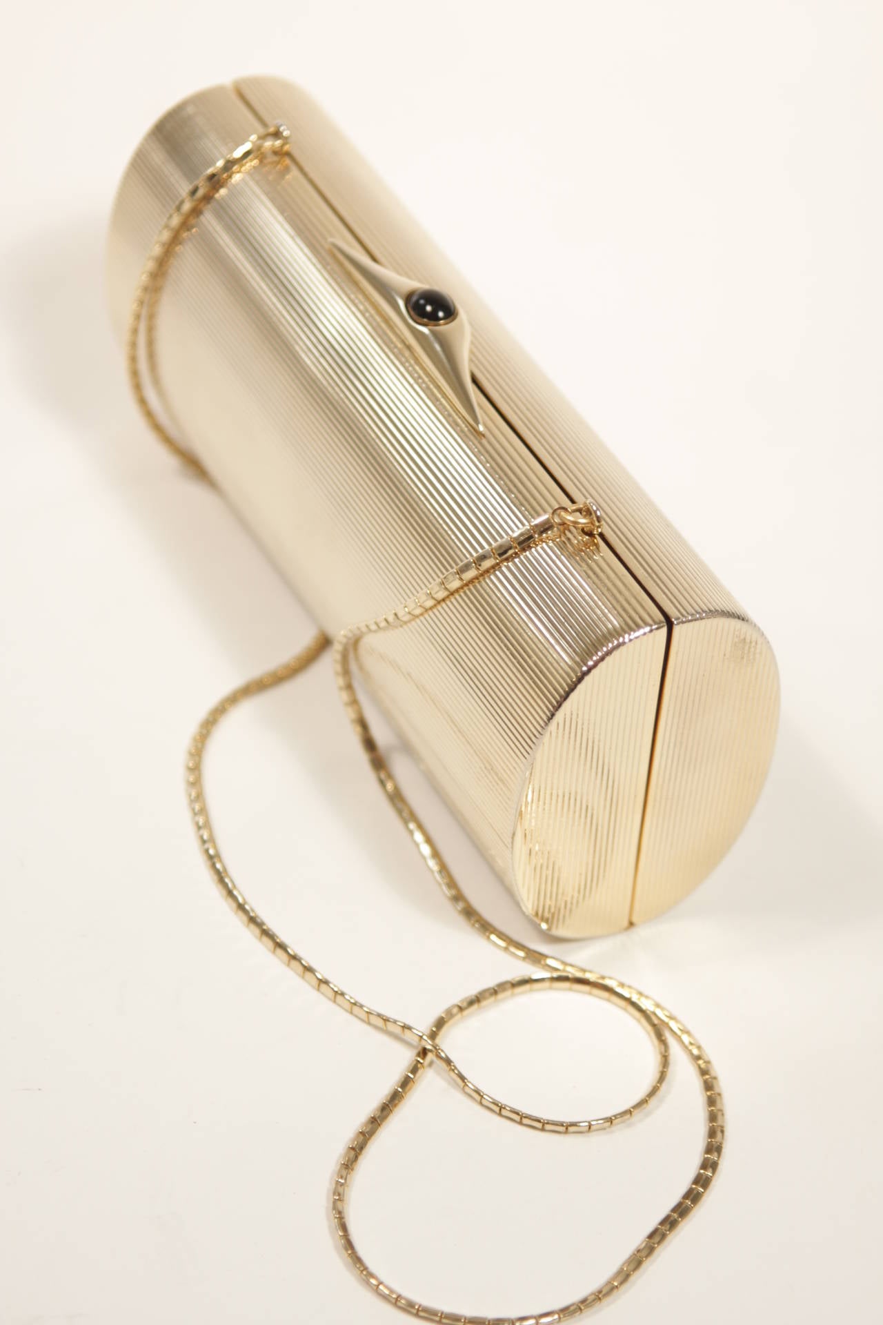 Judith Leiber Gold Ribbed Clutch with Jewel Clasp In Excellent Condition In Los Angeles, CA