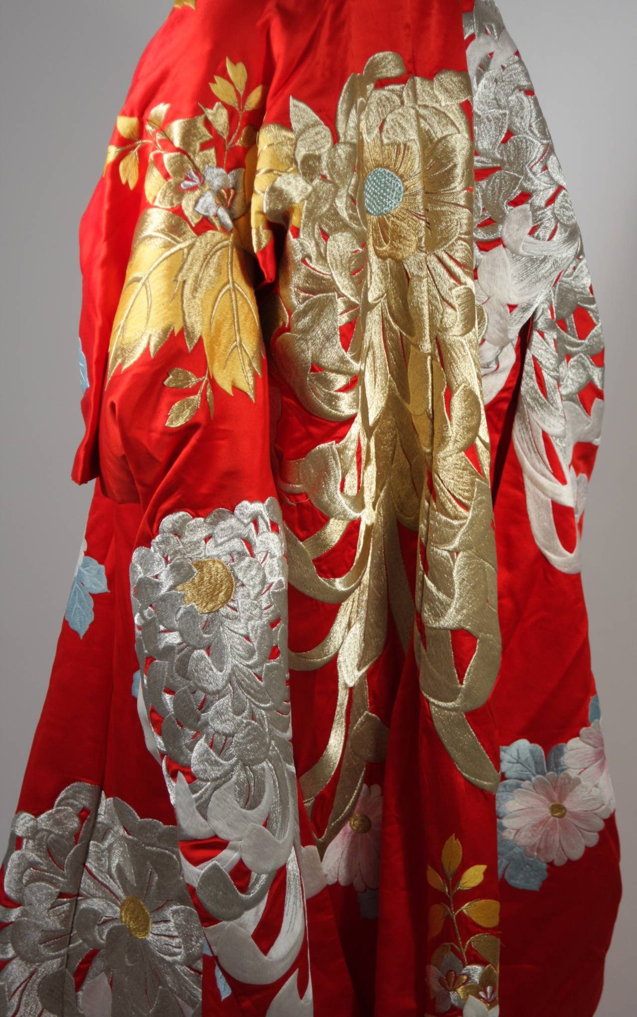 Rare Museum Quality Red Silk Embroidered Kimono w. Ivory and Gold ...