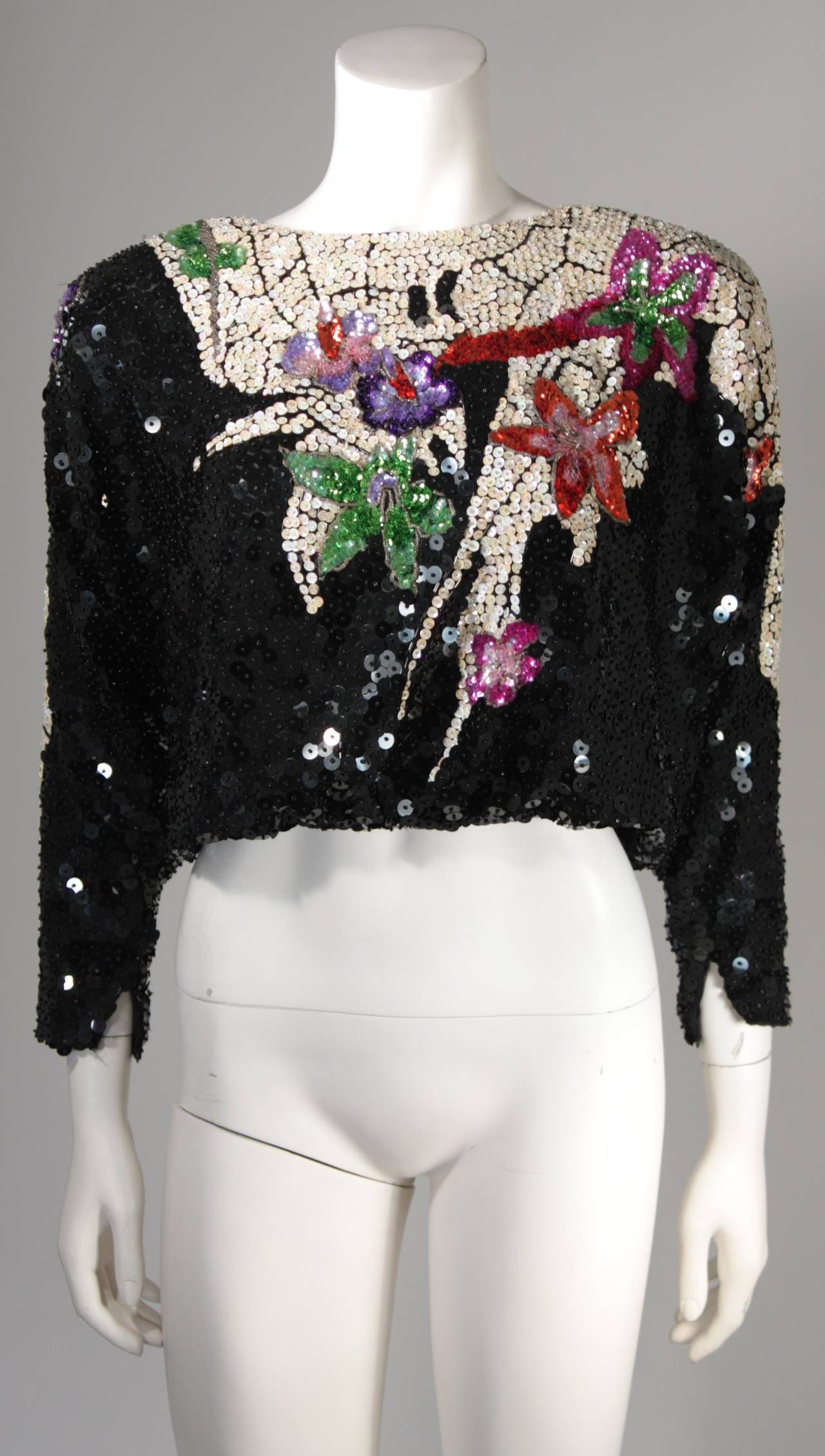 Birgitta Asian Inspired Sequin Evening Ensemble with Blouse Skirt & Belt 2-4 In Excellent Condition In Los Angeles, CA