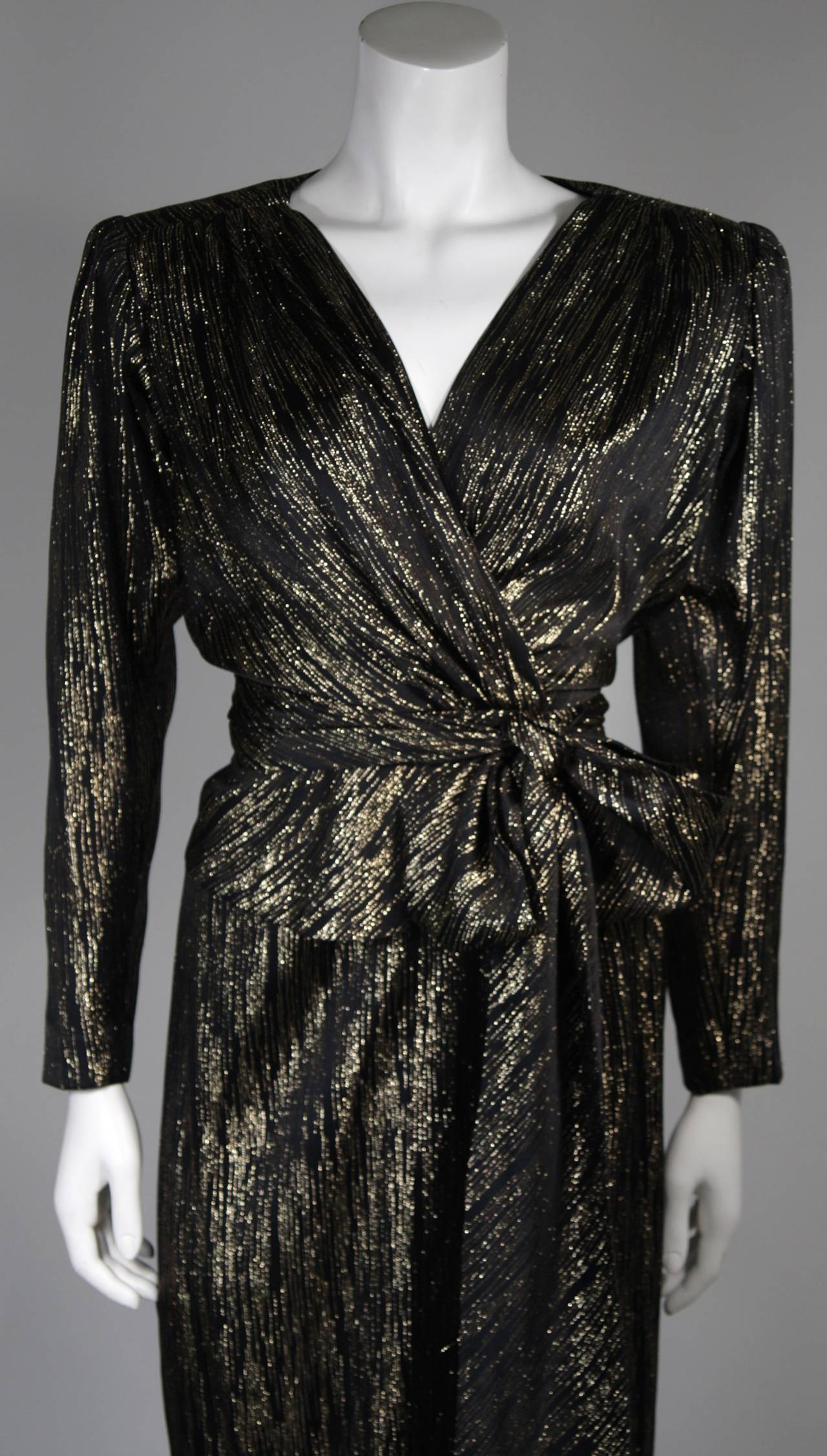 Nolan Miller Attributed Black and Gold Lame Ensemble Size Small In Excellent Condition In Los Angeles, CA