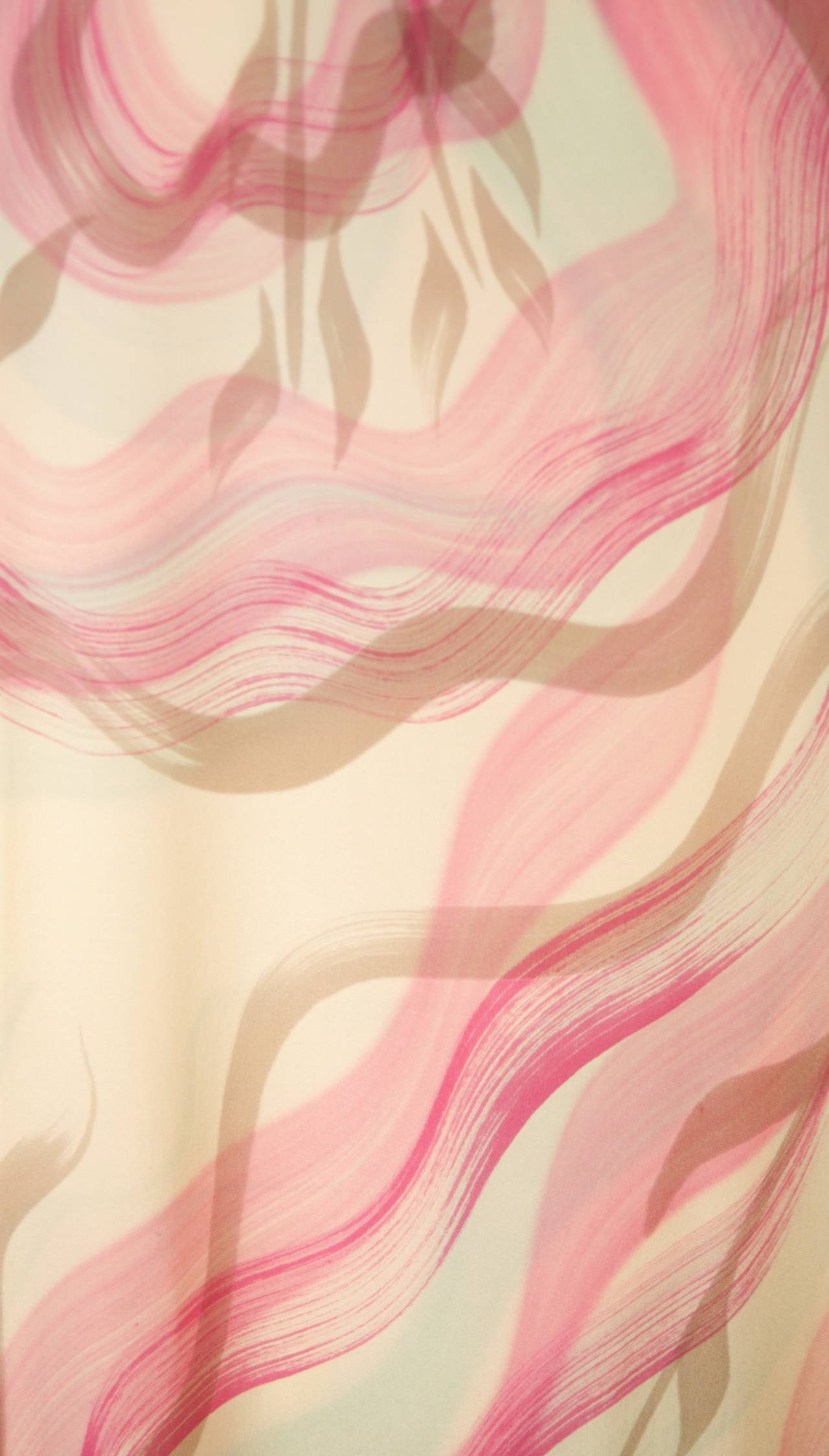 Robe droite en soie imprimée abstraite couleur pêche crème sur mesure en vente 4