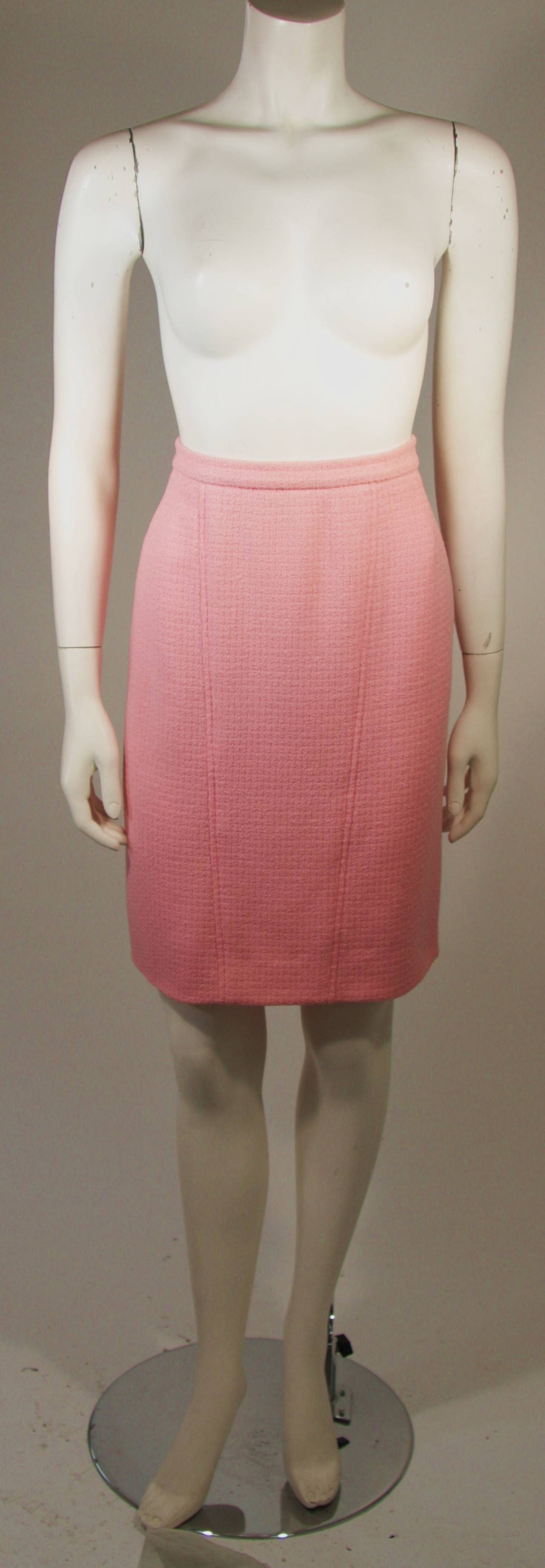 Chanel Pink Boucle Wool Suit with Four Leaf Clover Buttons Size 6 2