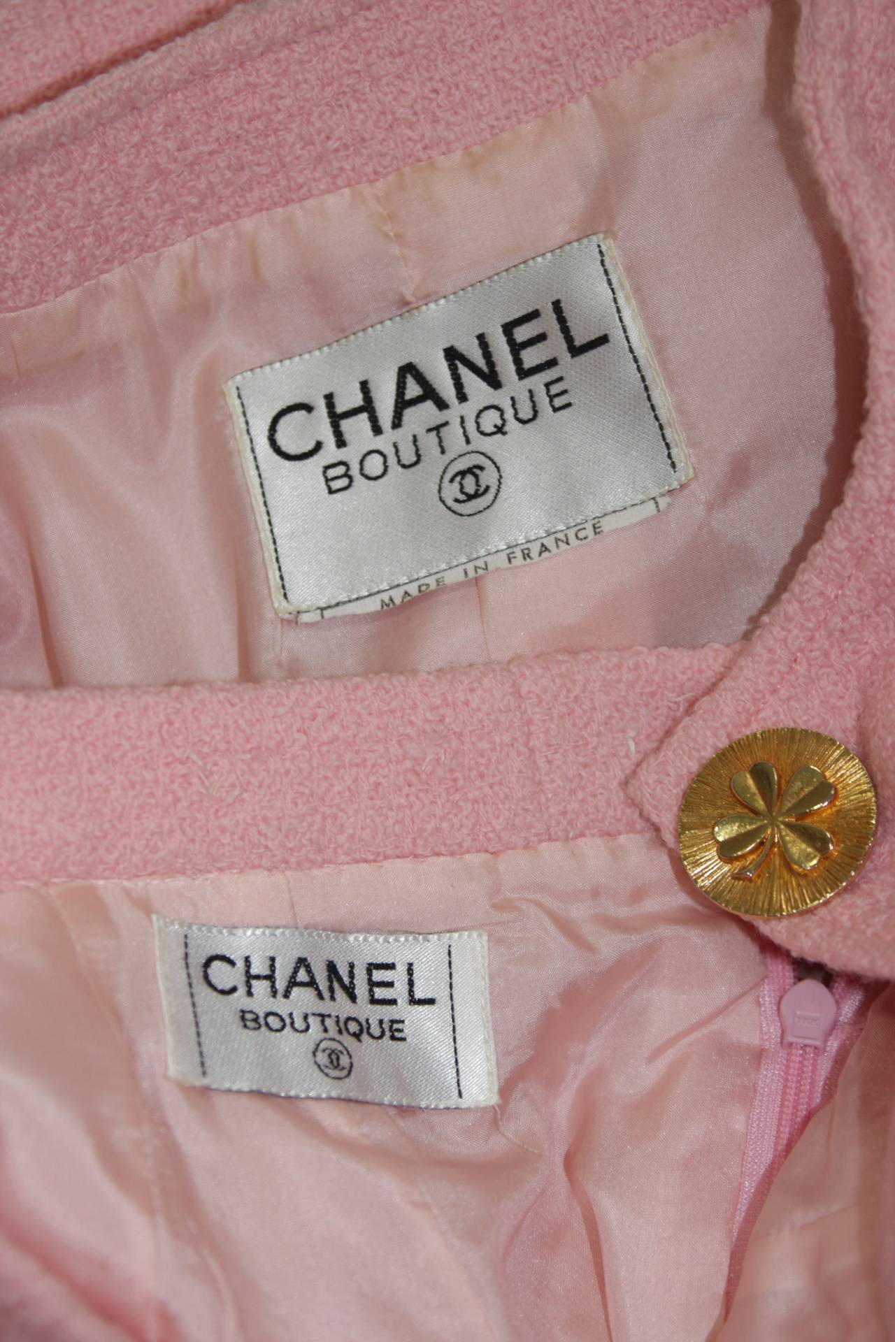 Chanel Pink Boucle Wool Suit with Four Leaf Clover Buttons Size 6 3