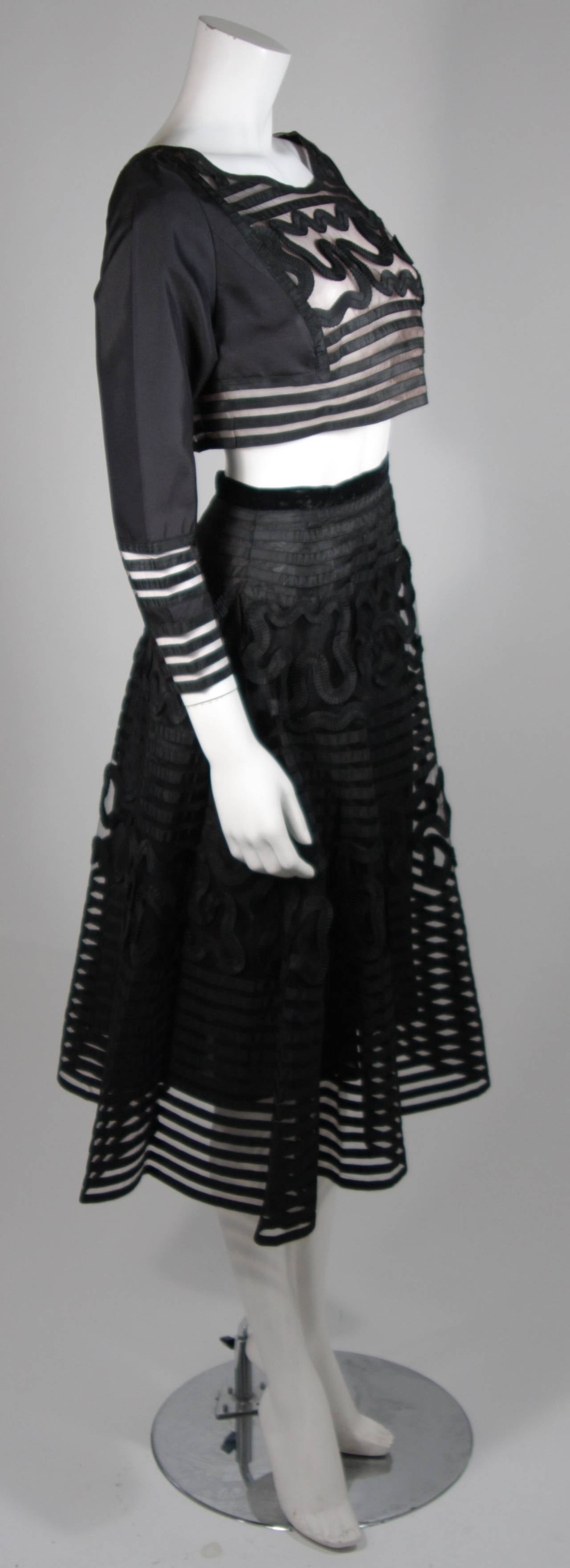 LEON PAULE NOLAN MILLER Black Applique Ensemble Crop Top Flare Skirt Size Medium In Excellent Condition For Sale In Los Angeles, CA