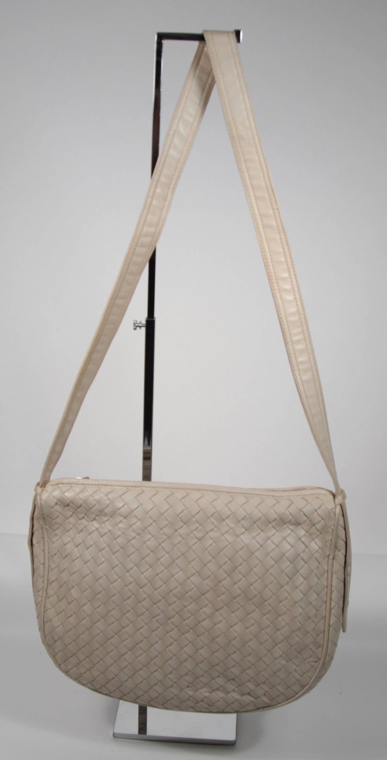 Bottega Veneta Vintage Off White Interwoven Leather Handbag 2