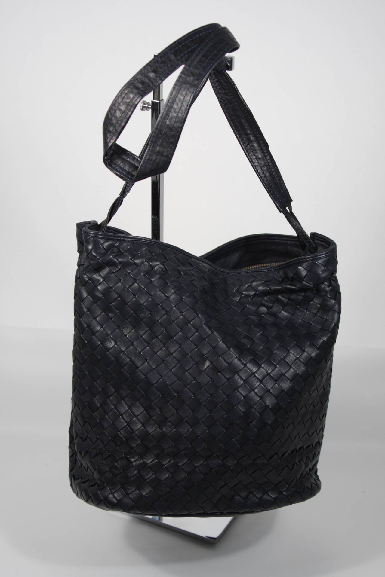 Bottega Veneta Vintage Navy Woven Leather Bucket Style Handbag 2