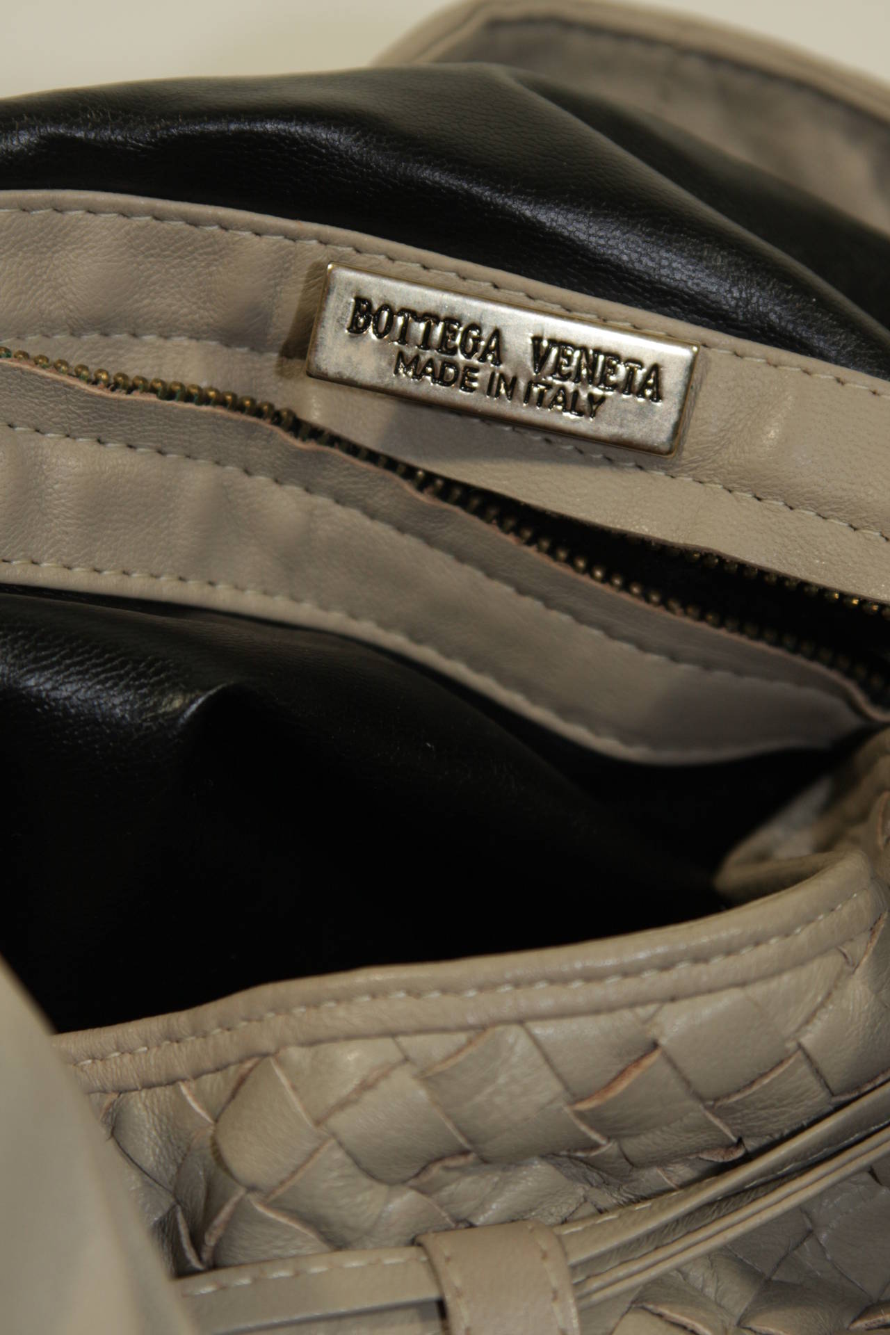 Bottega Veneta Extra Large Vintage Leather Drawstring Handbag In Taupe 4