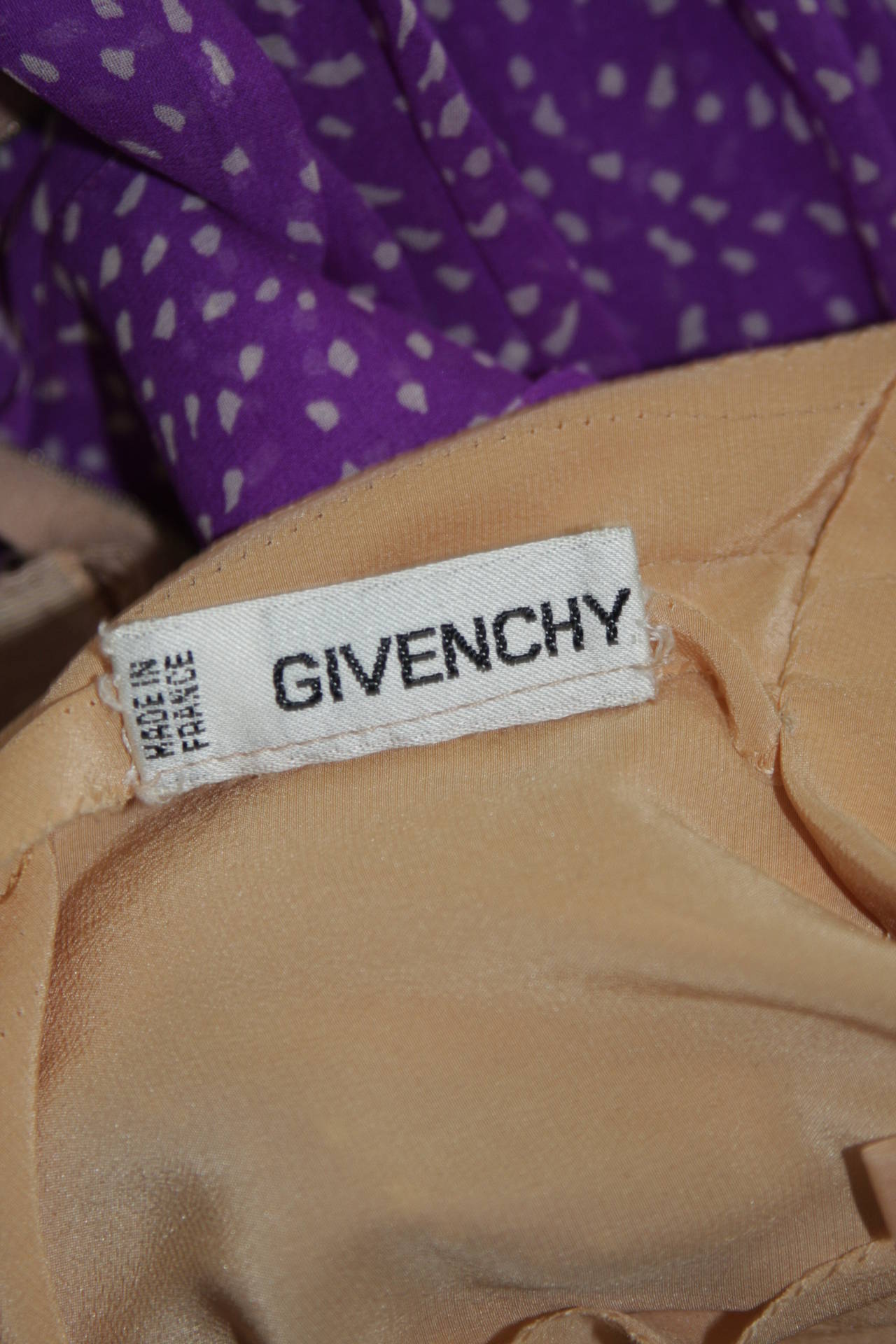 Givenchy Couture Purple Silk Chiffon Dress with Wrap Collar and Belt Size Small For Sale 3