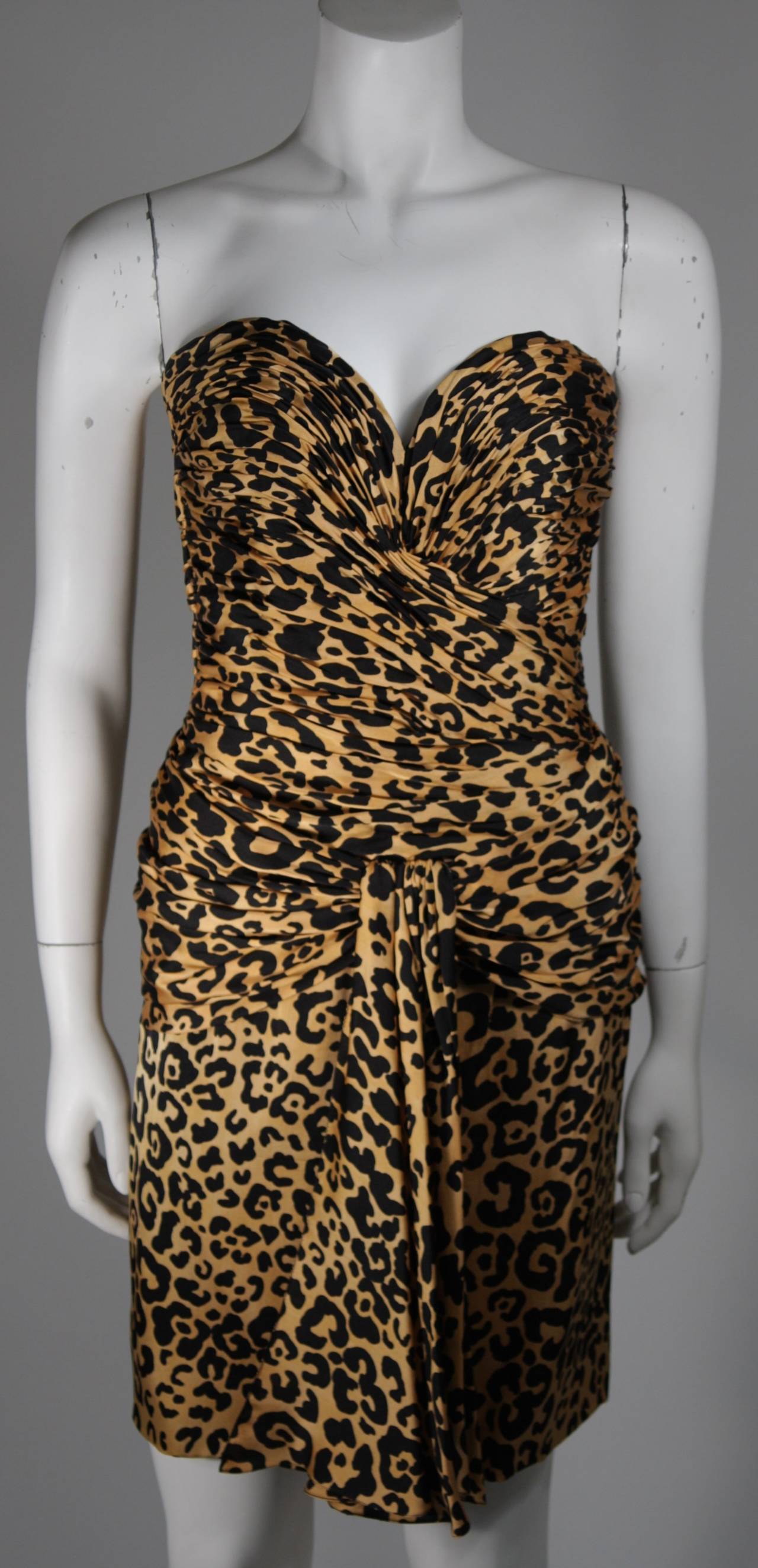Vicky Tiel Silk Animal Print Bustier Dress with Capelet Size Small In Excellent Condition In Los Angeles, CA