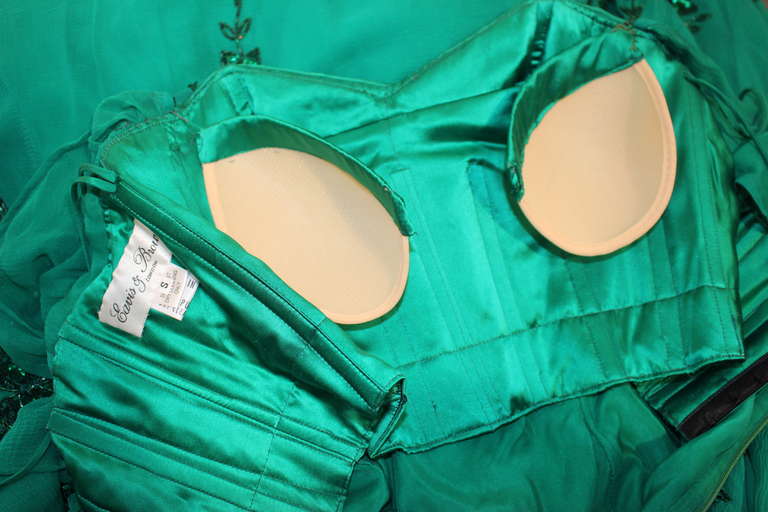 Stunning Eavis & Brown London Emerald Green Gown with Matching Wrap 3