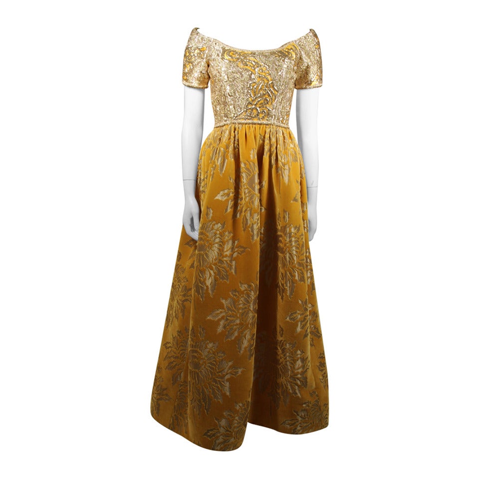 Oscar De La Renta Couture Attributed Brocade and Velvet Gown Size 2 4
