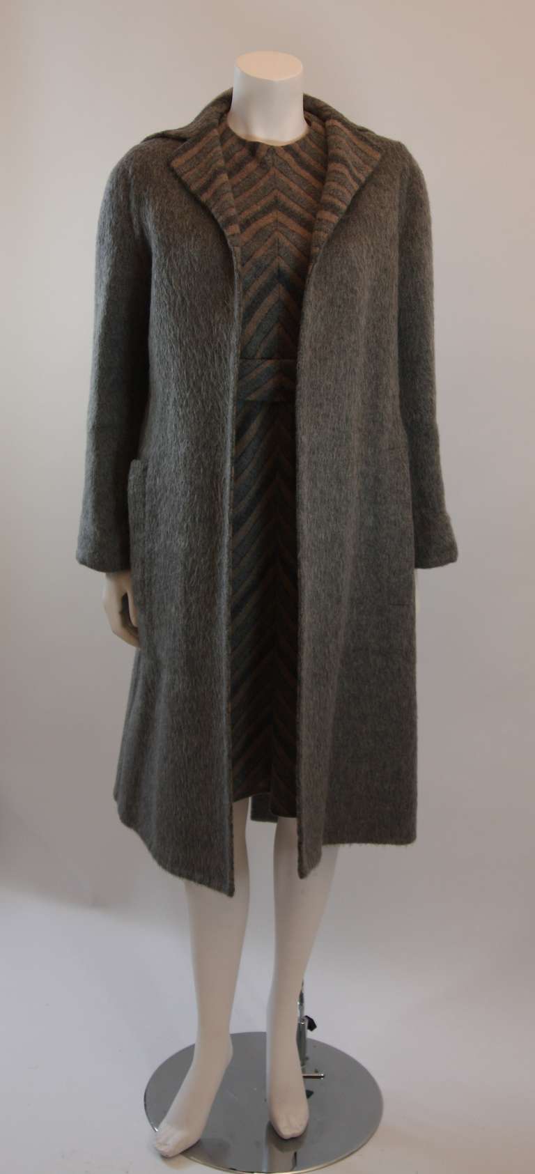 Nero Pauline Trigere: meraviglioso set cappotto e vestito reversibile in 3 pezzi  Taglia Small in vendita