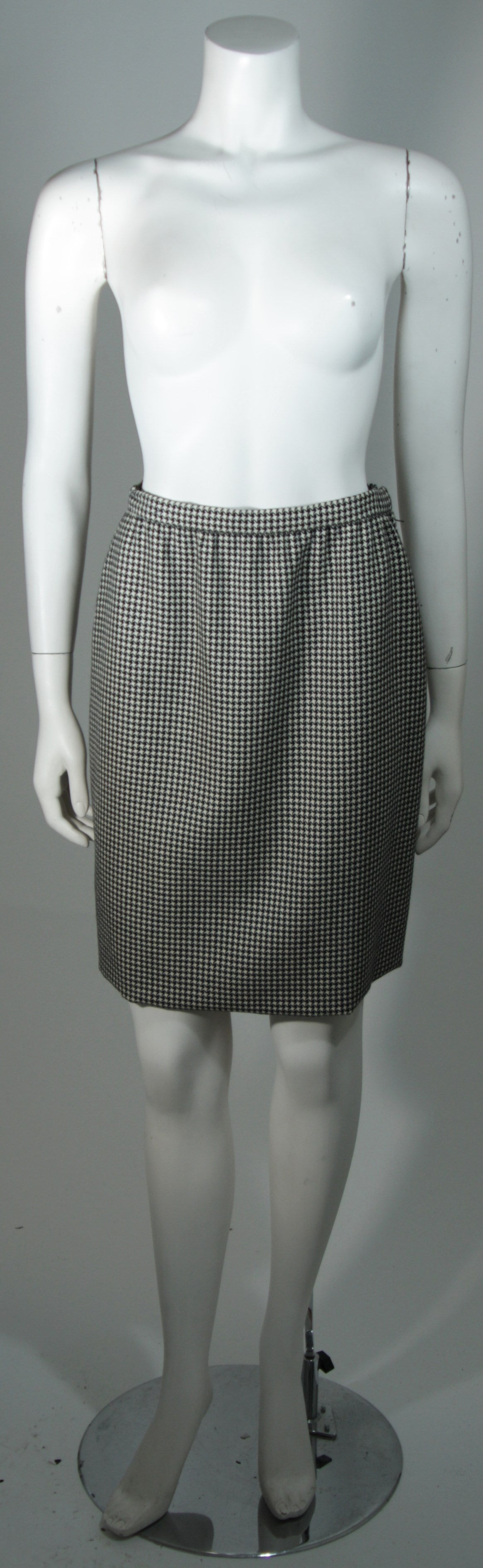 Galanos Couture Grey Houndstooth Skirt Suit Size 2 4 4