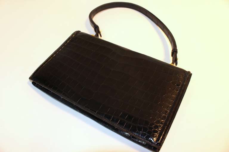 1980's Hermes Alligator Handbag with 10KT Gold Plated Hardware In Excellent Condition In Los Angeles, CA