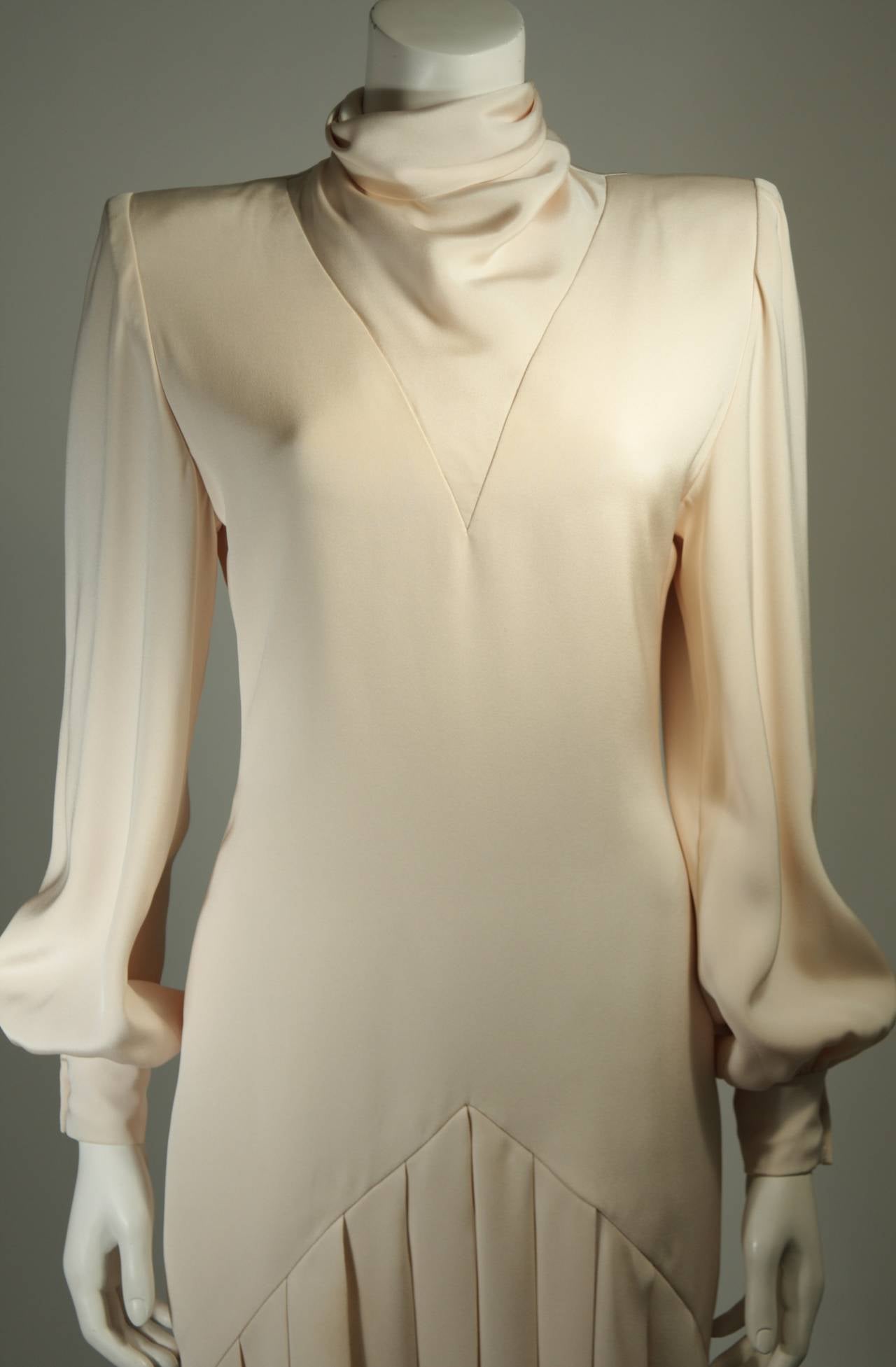 Galanos Couture Cream Silk Cocktail Dress Size 2 4 In Excellent Condition In Los Angeles, CA