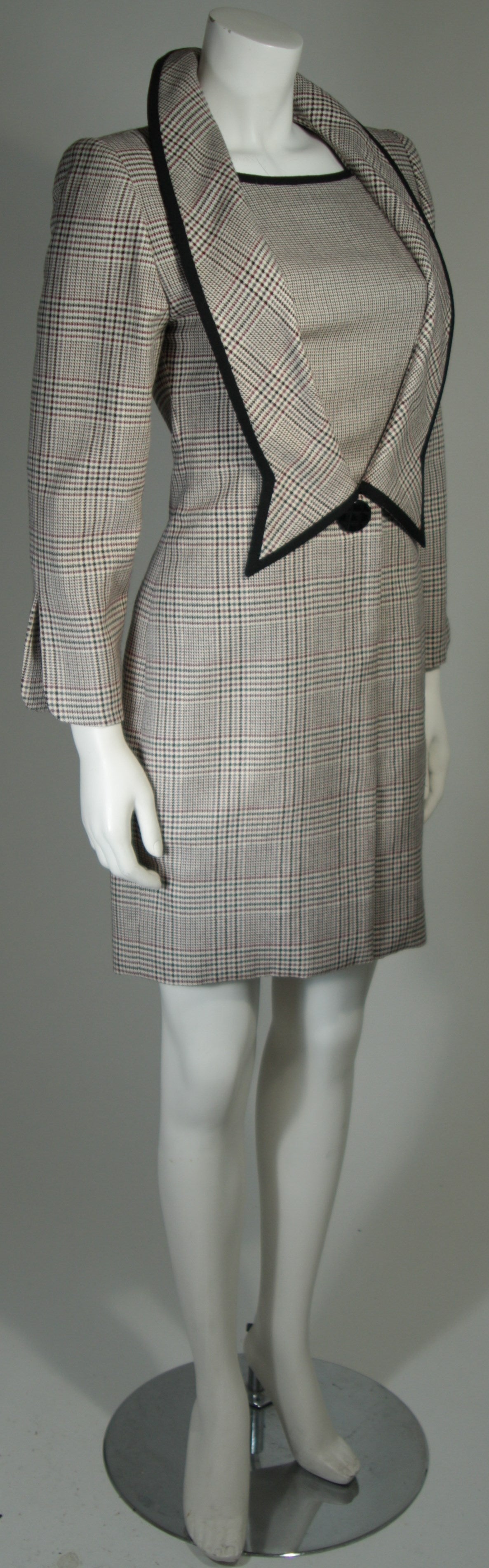 Galanos Couture Maroon Houndstooth Dress with Black Trim Size 2 4 In Excellent Condition In Los Angeles, CA