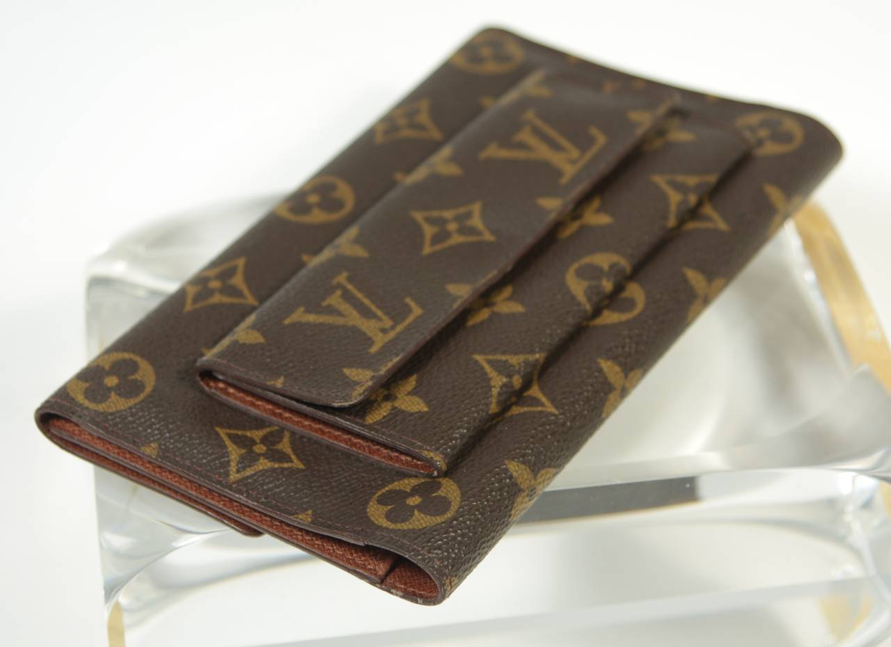 Women's Louis Vuitton Monogram Wallet with Exterior Pocket