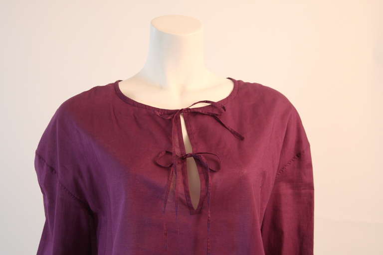 Yves Saint Laurent Purple Blouse Size 38 In Excellent Condition In Los Angeles, CA
