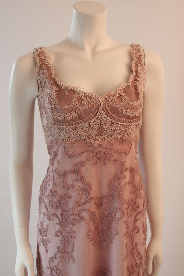 Badgley Mischka Beaded Lace Overlay Blush Pink Gown Size 4 In Excellent Condition In Los Angeles, CA