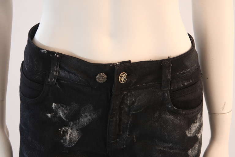 Chanel Black Paint Splatter Jeans Size 42 In Excellent Condition In Los Angeles, CA
