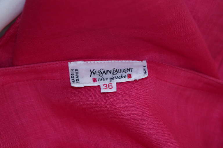 Yves Saint Laurent Rive Gauche Watermelon Pink Linen Blouse Size 36 In Excellent Condition For Sale In Los Angeles, CA