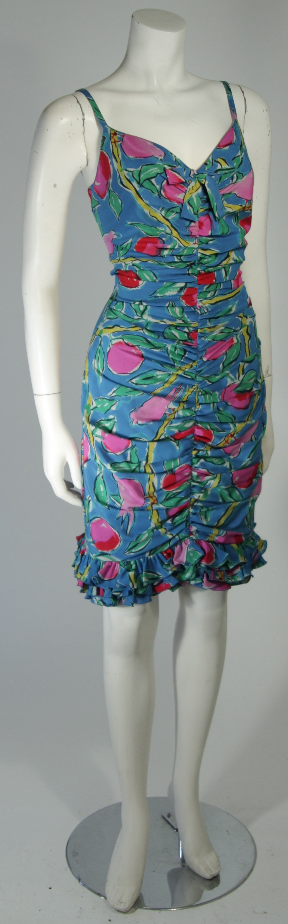 Ungaro Tropical Print Silk Cocktaili Dress with Bird Motif Size 8 In Excellent Condition In Los Angeles, CA