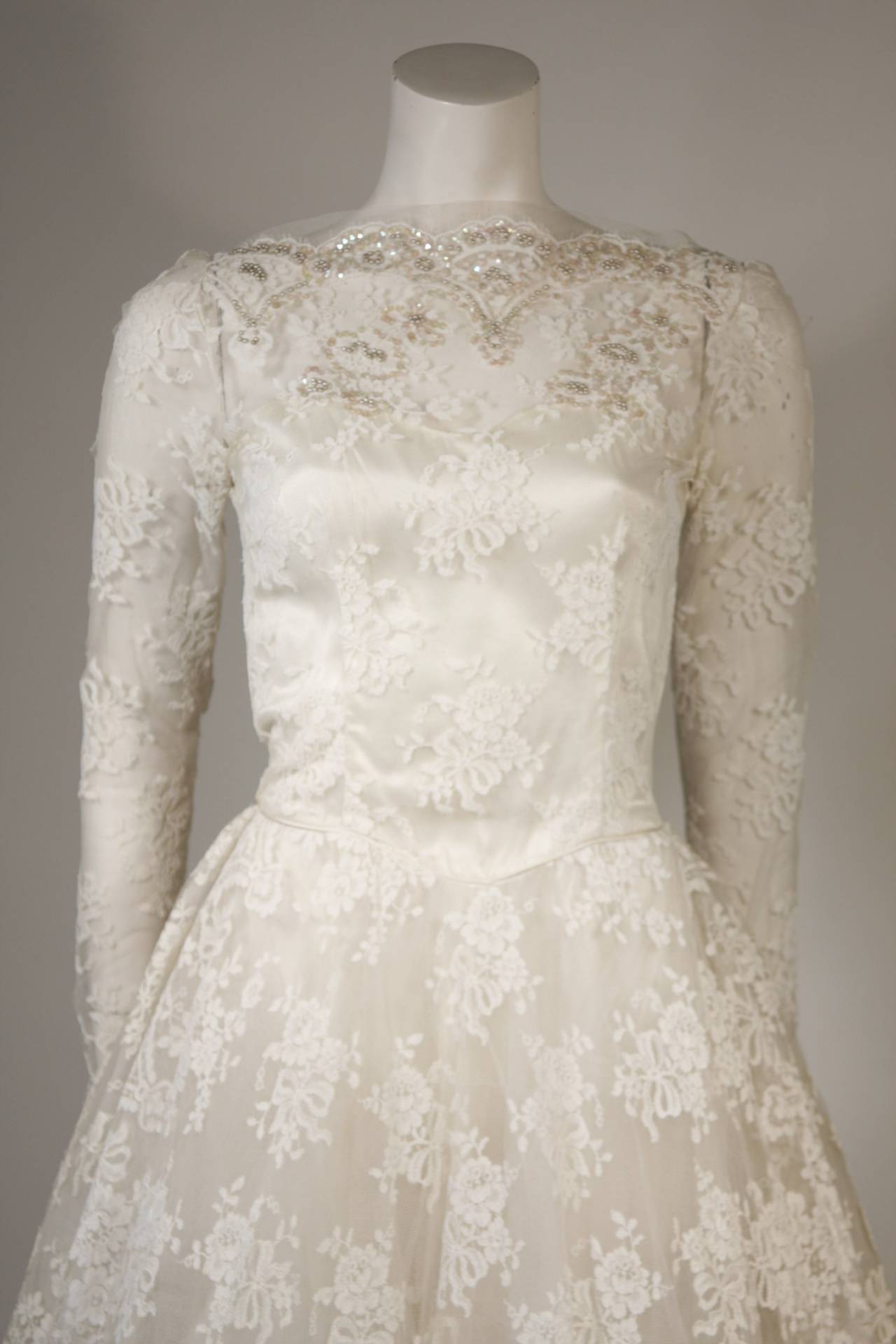 Vintage Lace Wedding Gown with Scalloped Edges and Long Sleeves Size ...