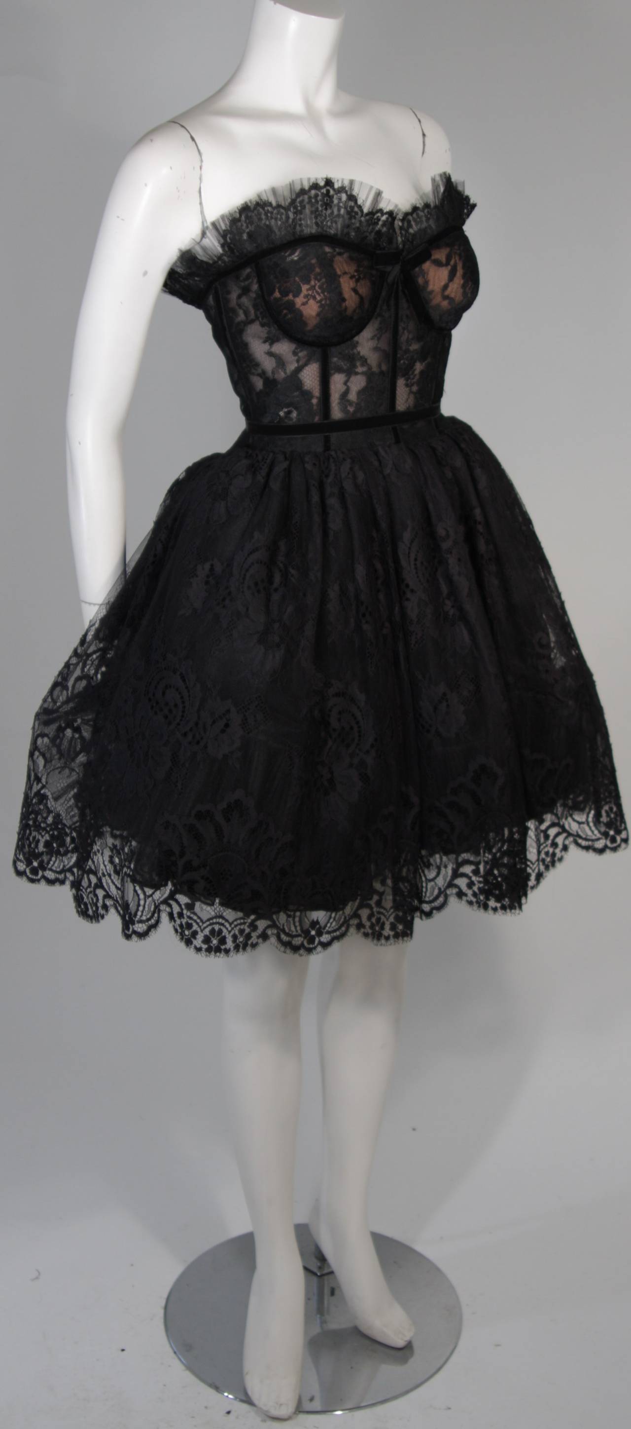 Black Vintage Lace Cocktail Dress Trimmed with Velvet Size 0 2
