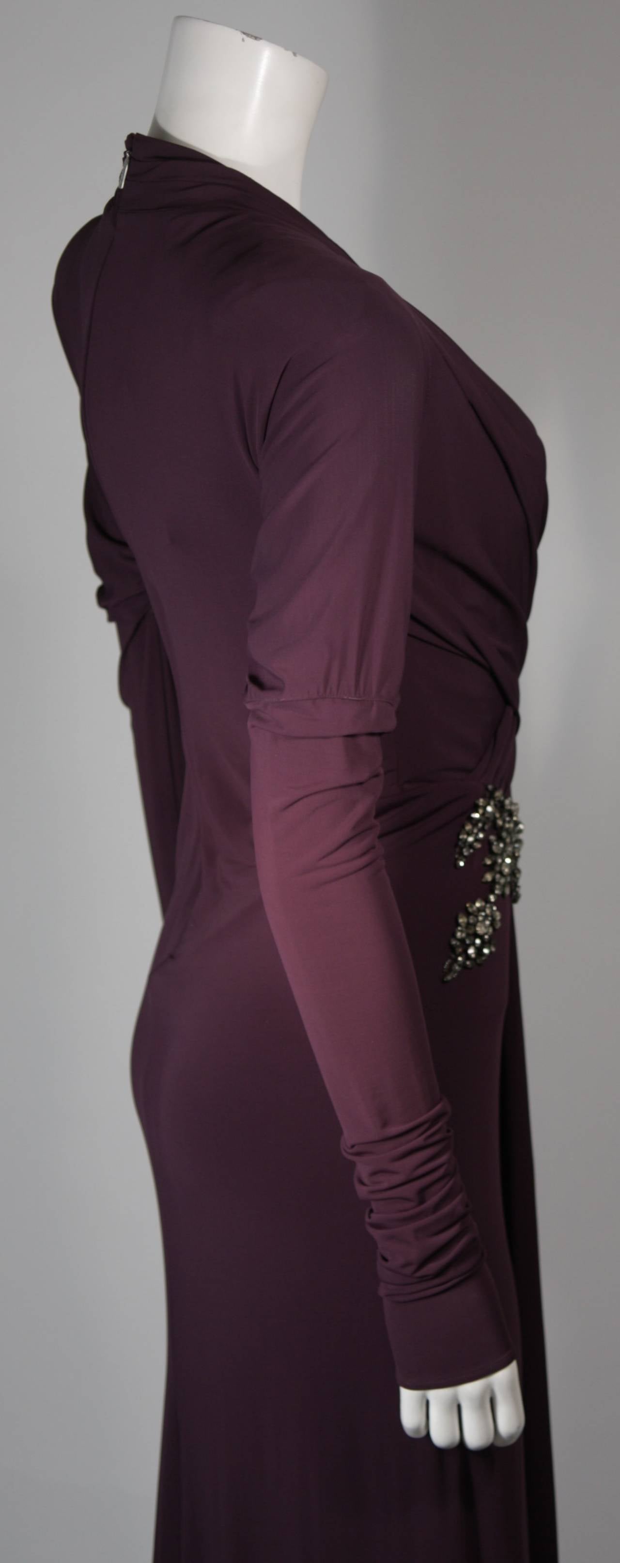 Roberto Cavalli Bata de manga larga de punto color berenjena con adornos Talla 40 en venta 2