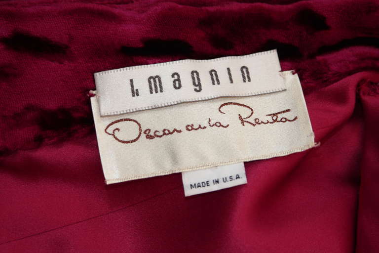 Oscar De La Renta Deep Plunge Cranberry Velvet Gown 3